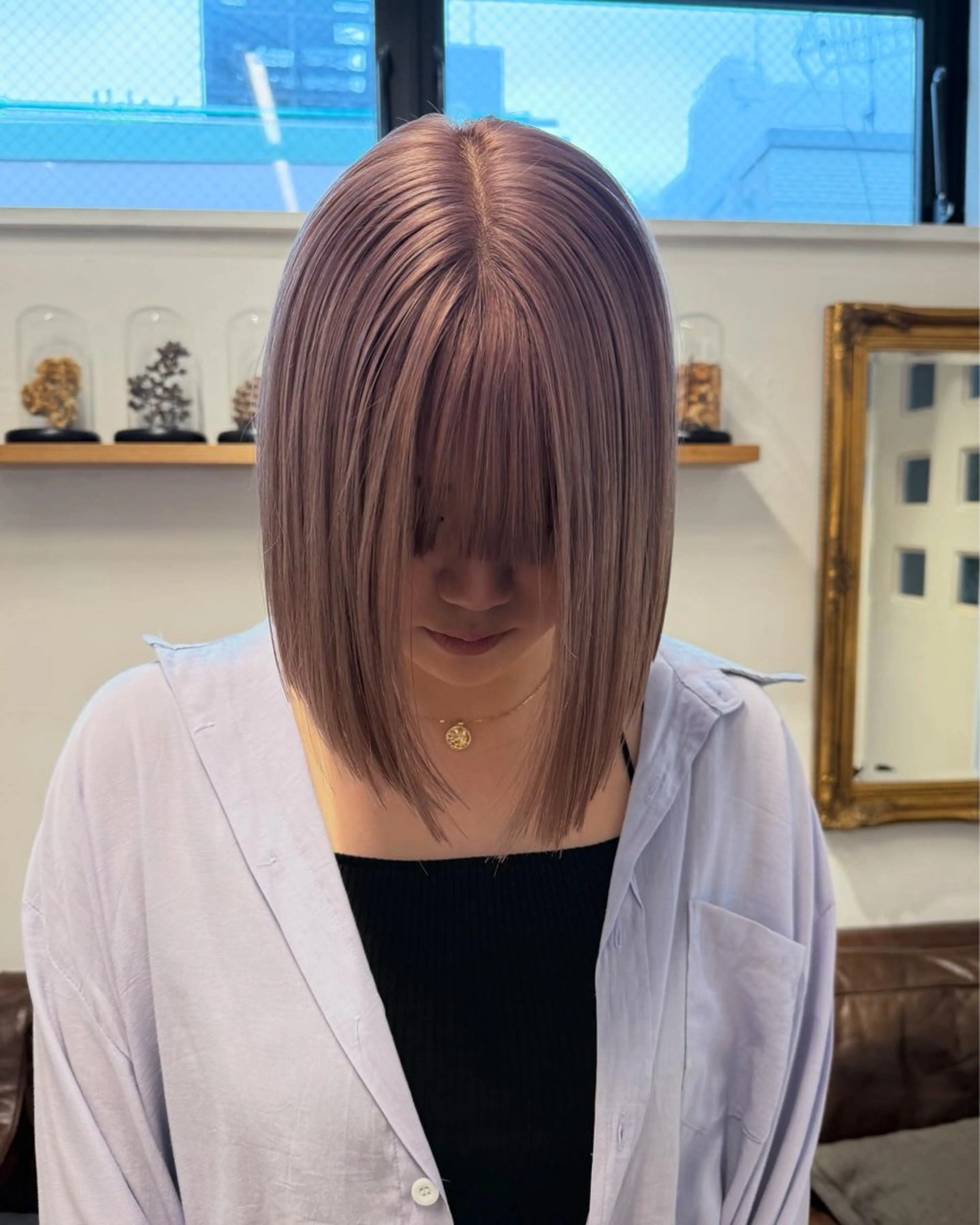 ショート カラー ミルクティー× グレージュMOMOのヘアスタイル