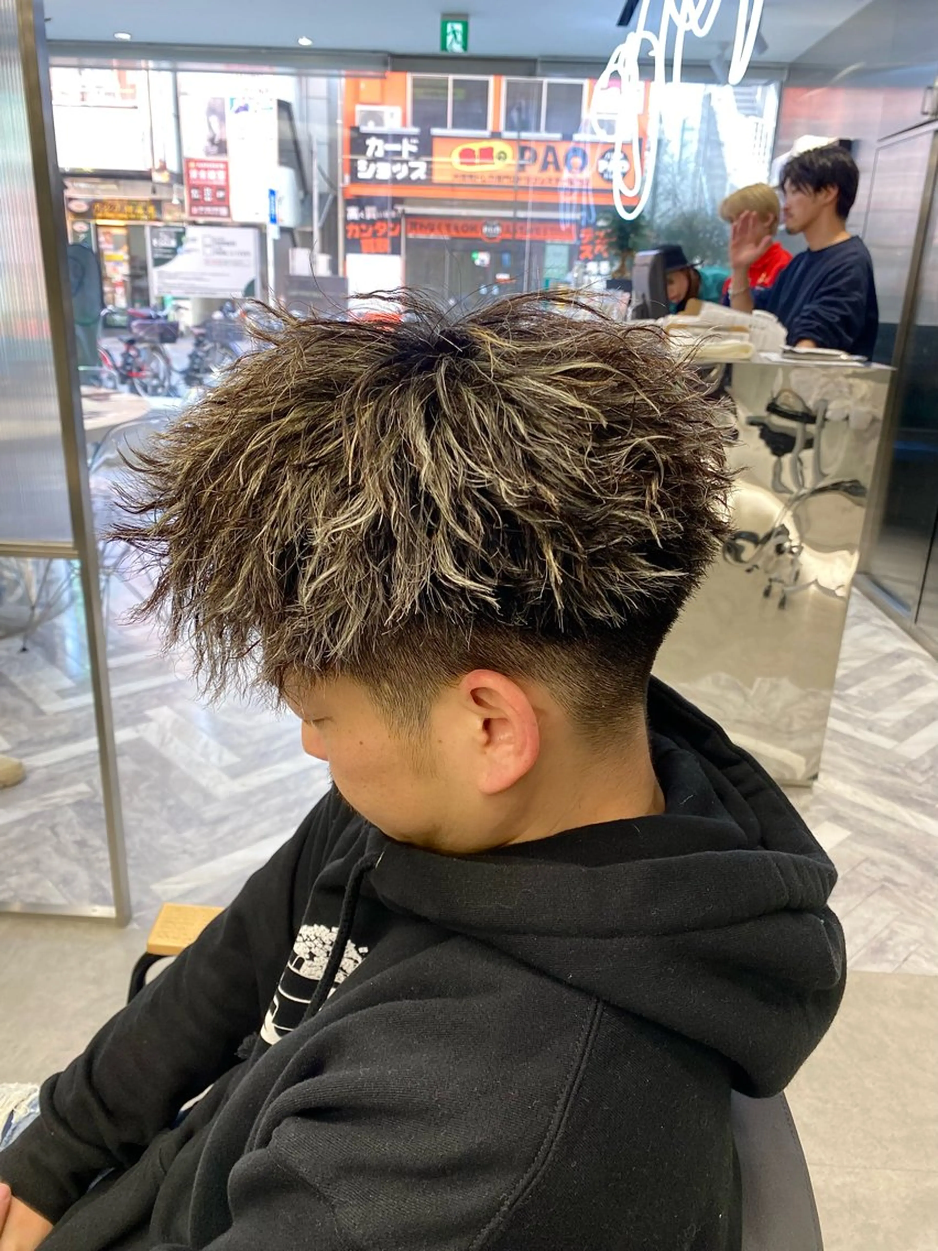 カラー パーマ メンズ カット ヘアカラー パーマ シャドウパーマ/ ルーズパーマ/メンズのヘアスタイル