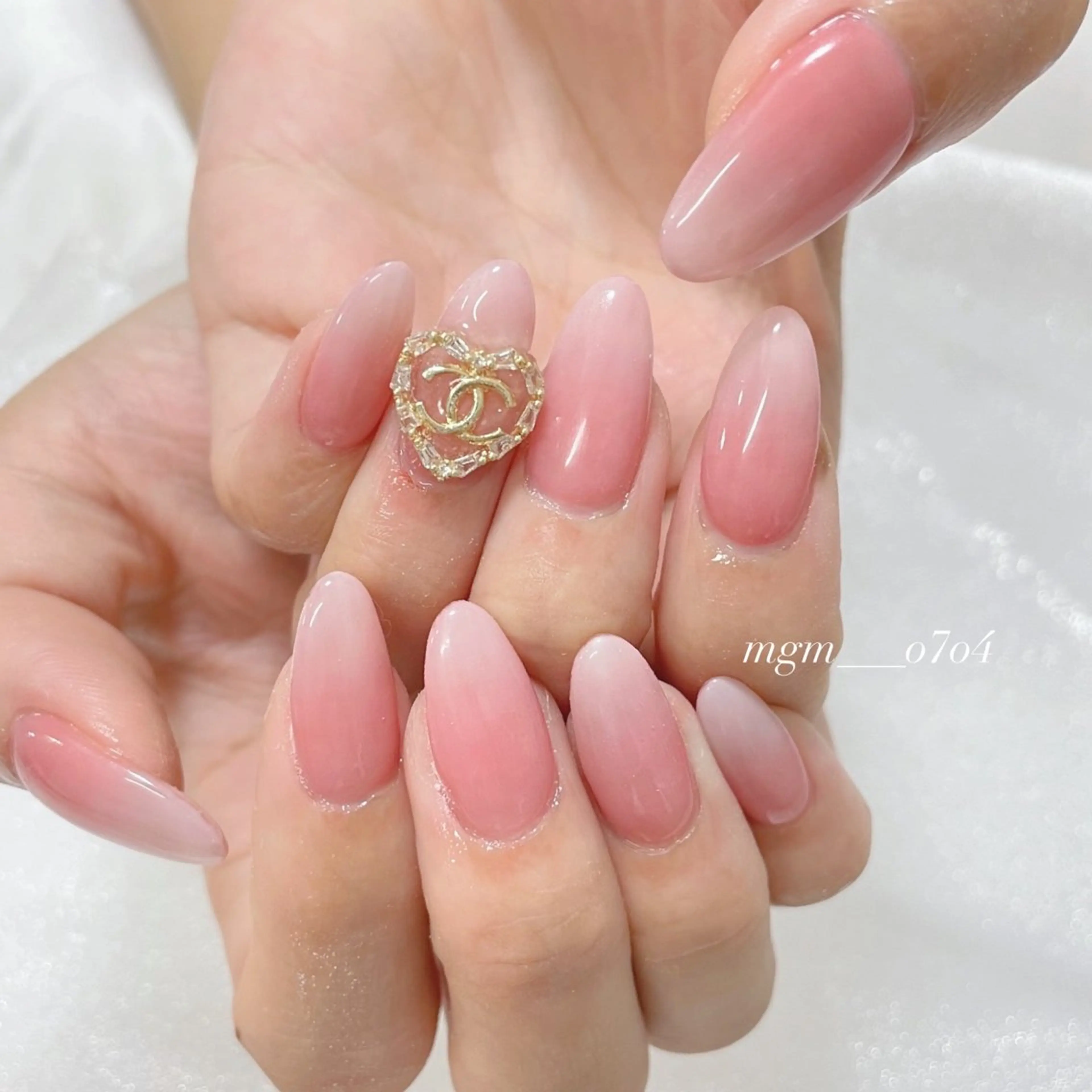 ネイル MoON...❤︎ MeGuのネイルデザイン