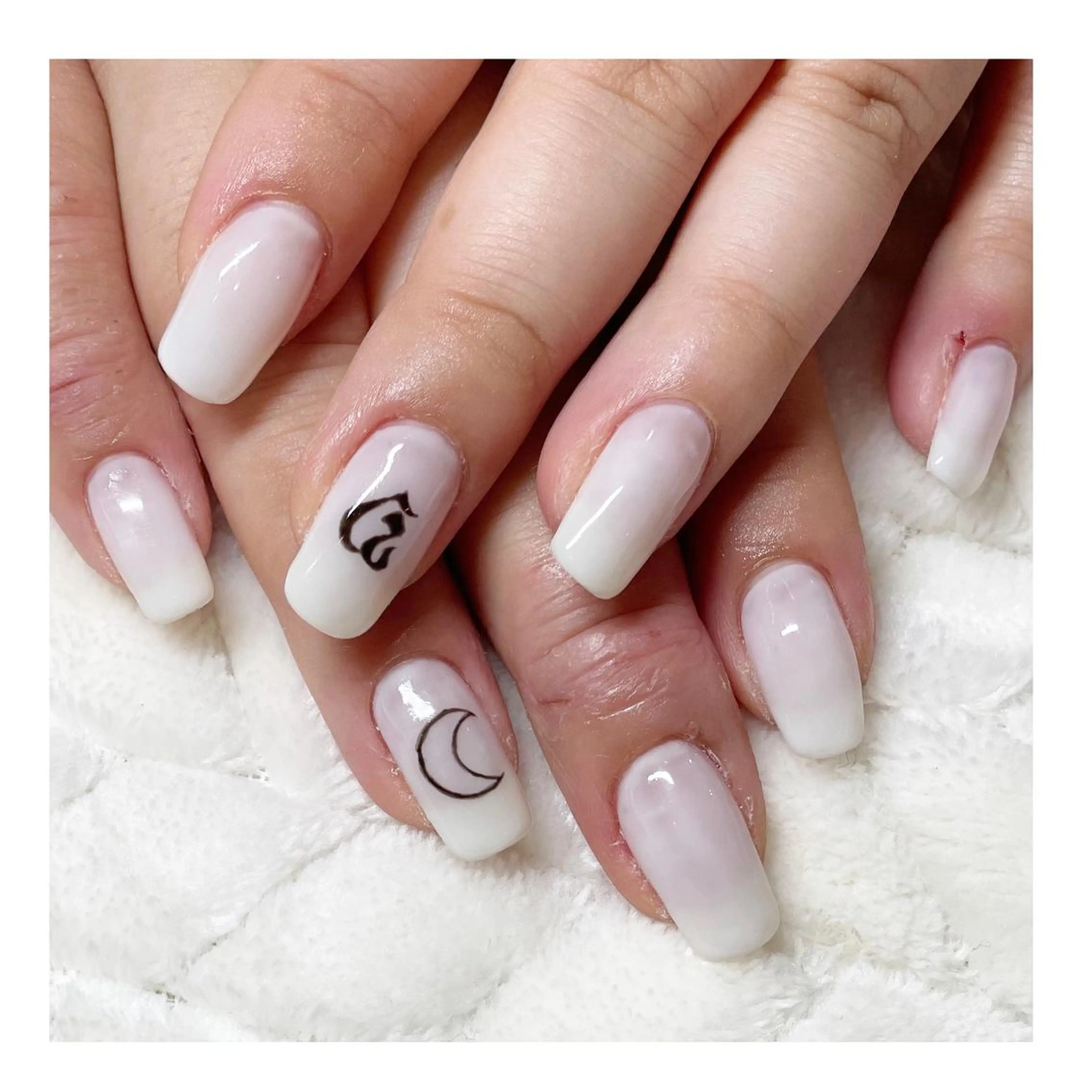 ネイル アートネイル ジェルネイル ホワイト ハンドネイル LaLa Peach 福岡のマツエク・マツパデザイン