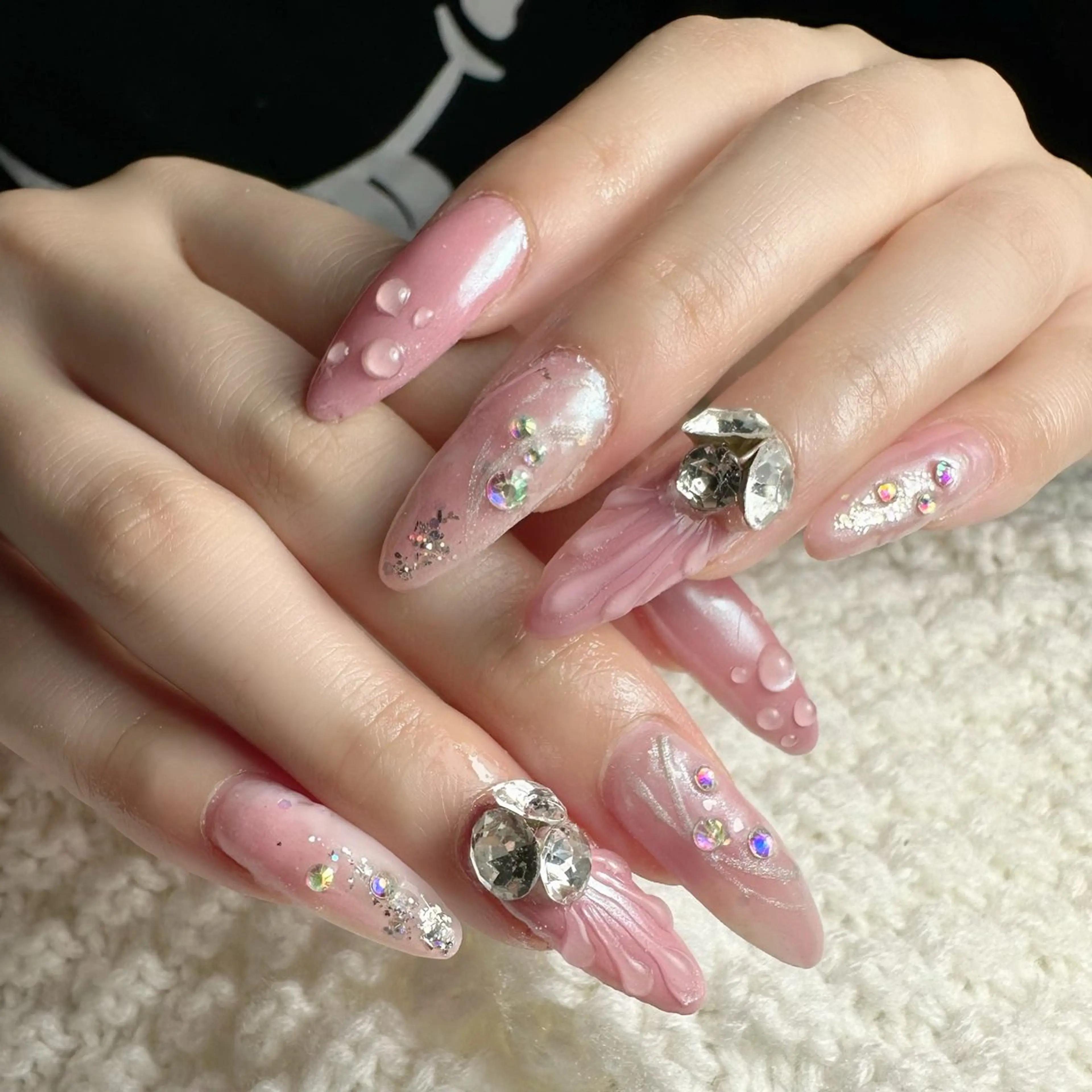 ネイル 新山 聖のネイルデザイン