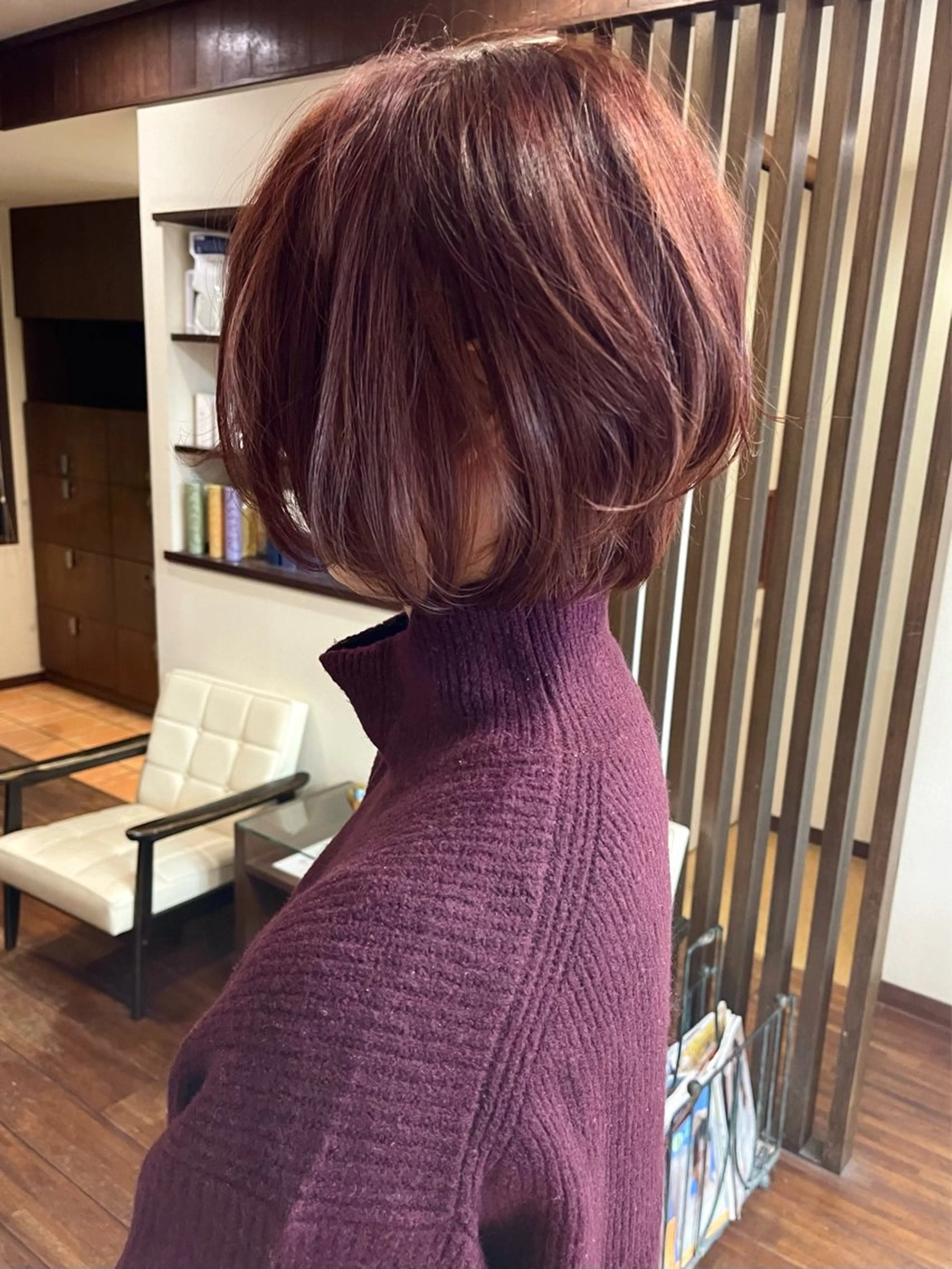 ショート カラー レッドカラー ヘアカラー トリートメント 髪質改善ｶﾗｰ ｹｱﾌﾞﾘｰﾁ/ﾀﾑのヘアスタイル