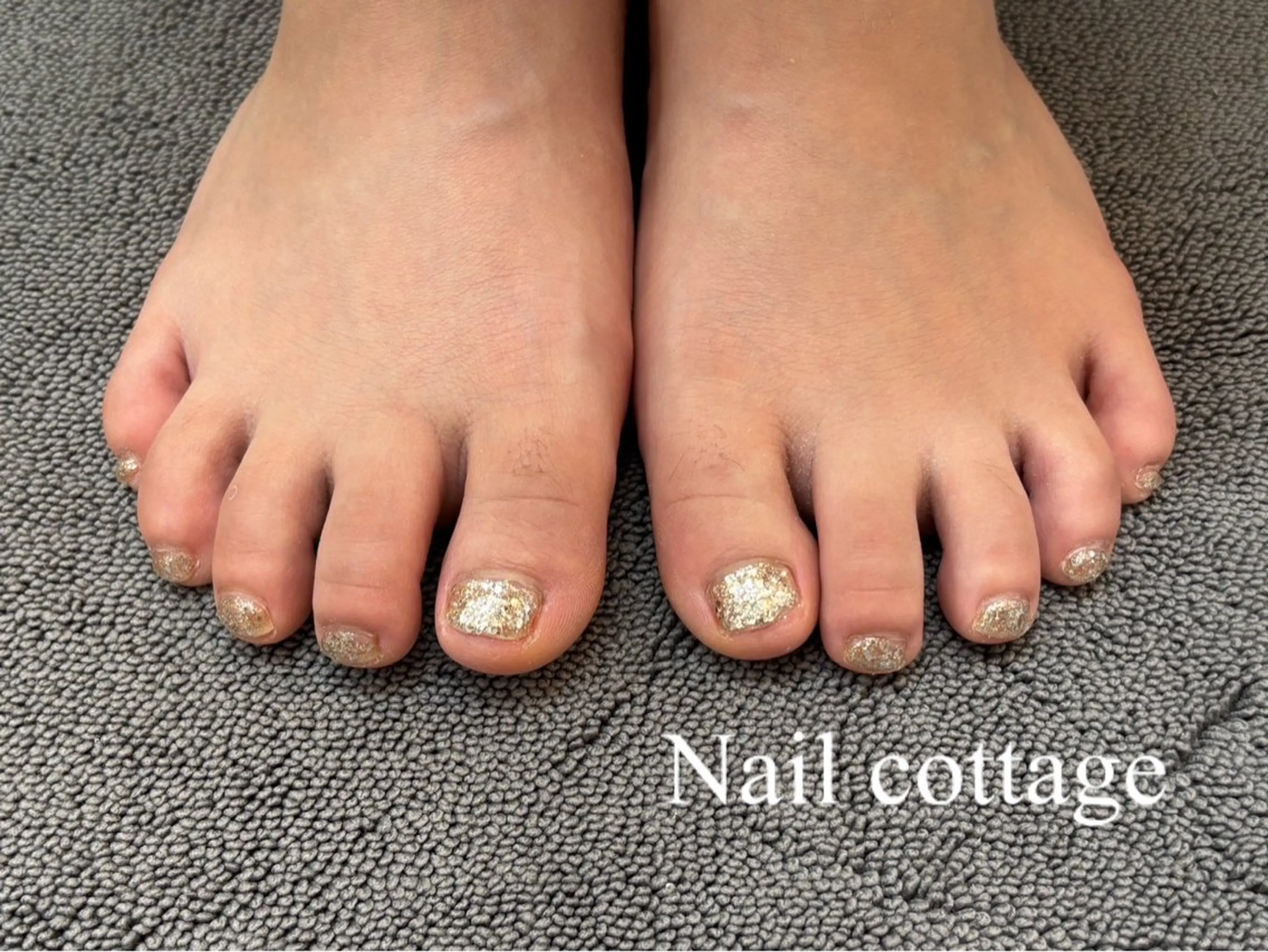 ネイル フットネイル キラキラネイル ラメ(グリッター) Nail cottageのネイルデザイン