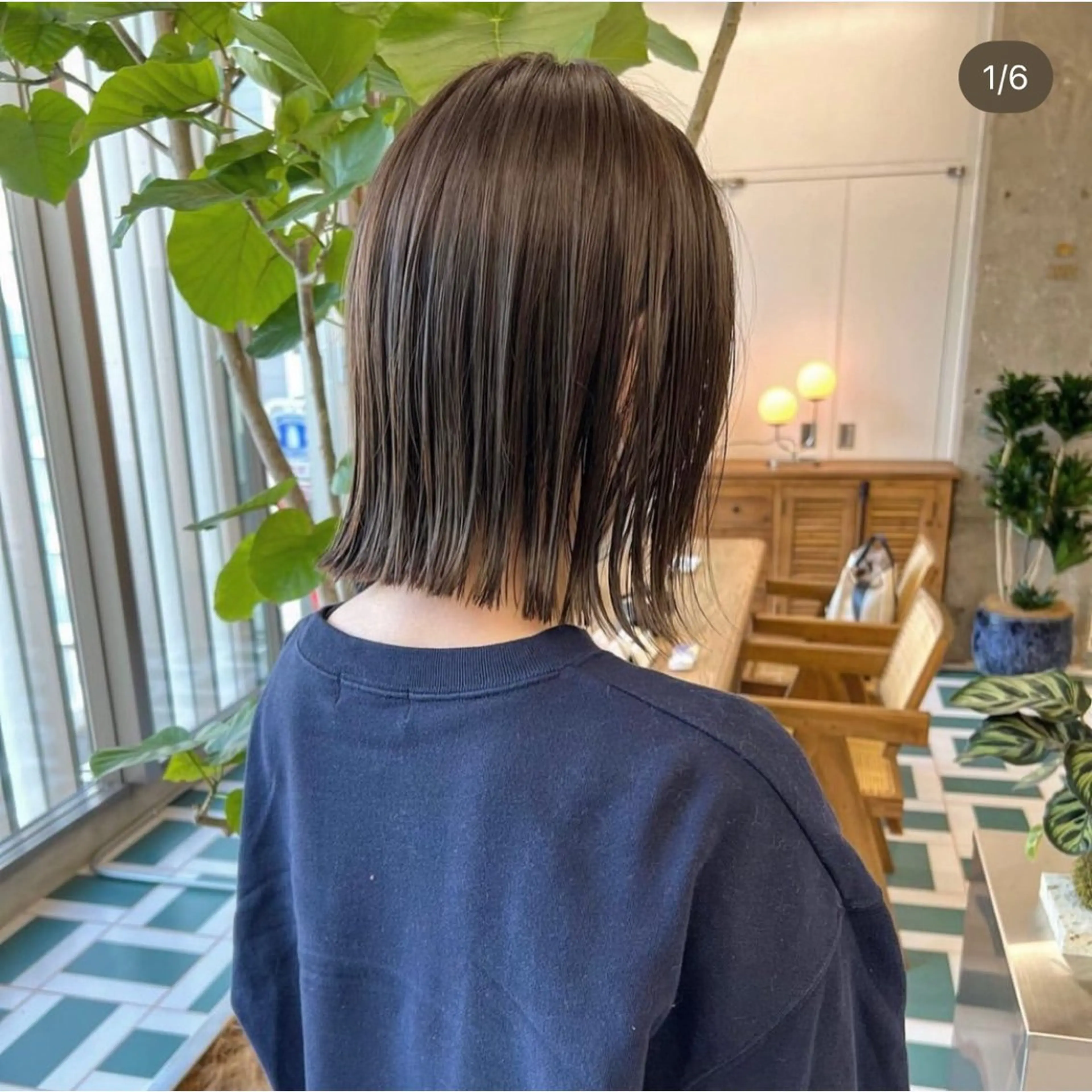 ミディアム カラー 伊藤 優里のヘアスタイル