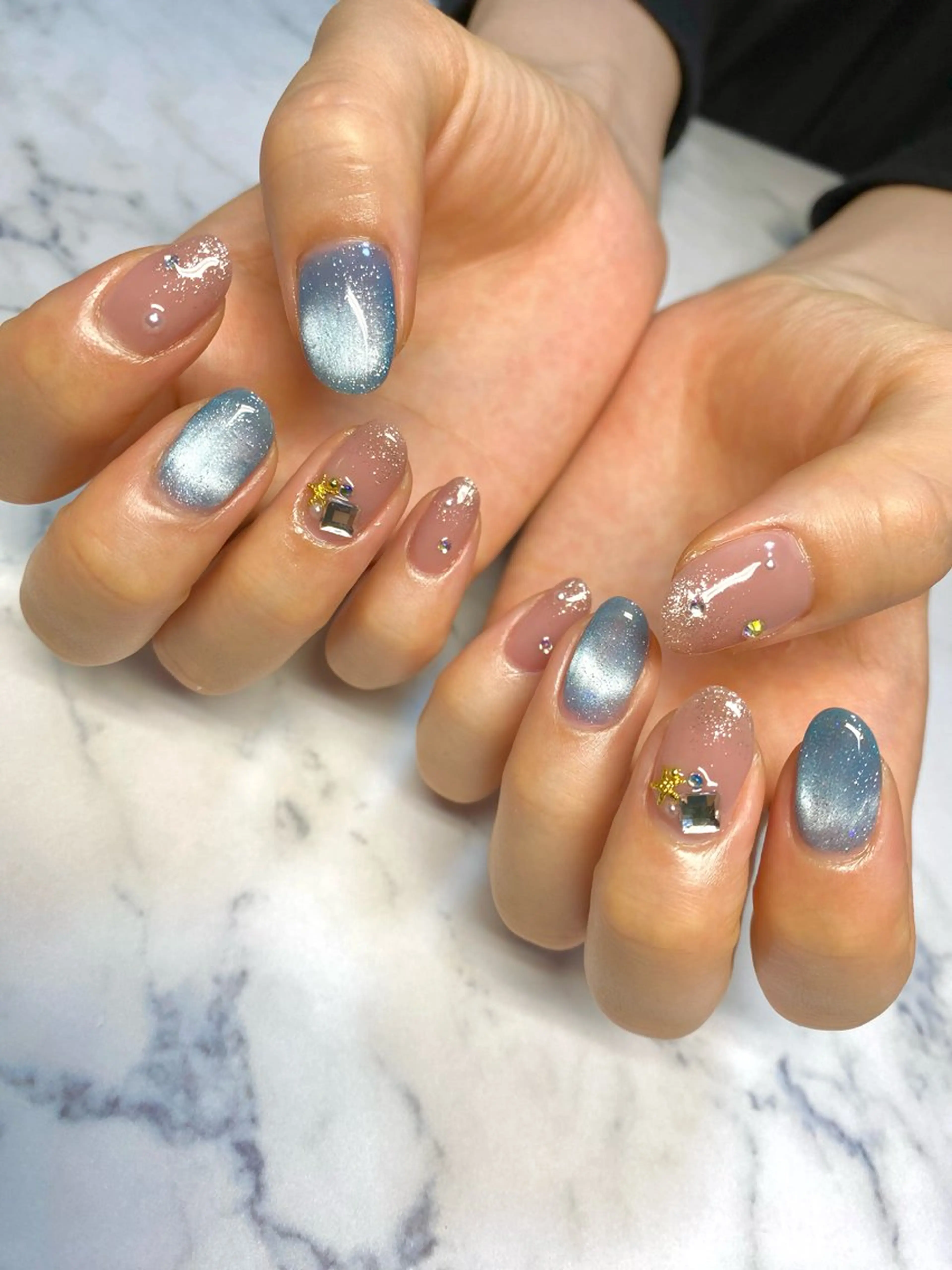 ネイル アートネイル キラキラネイル シンプルネイル 夏ネイル ハンドネイル Nail salon BeBeのネイルデザイン