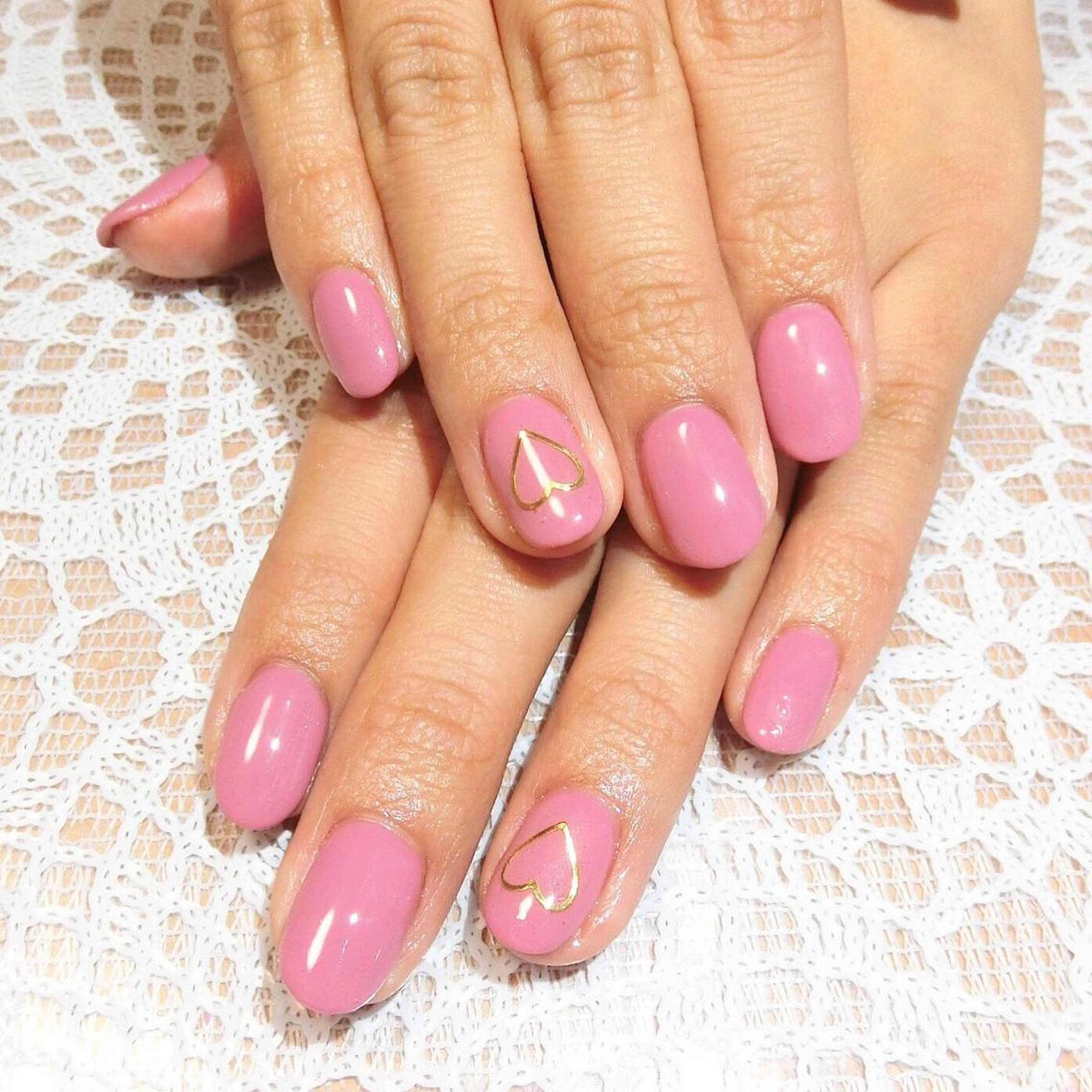 ネイル ワンカラーネイル 🌙都岡 ムーンネイルのネイルデザイン