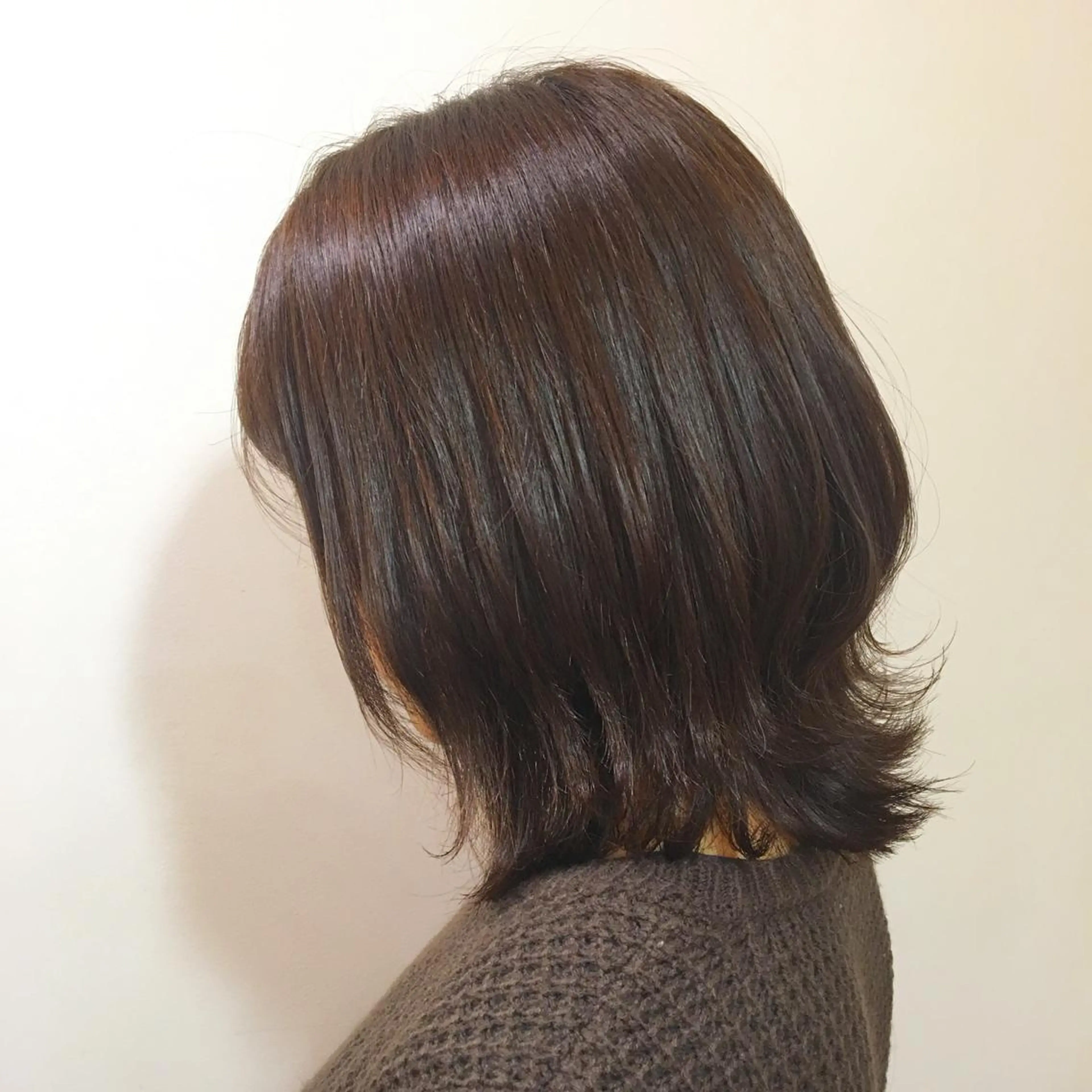 ミディアム カラー 丸山 亜加理のヘアスタイル