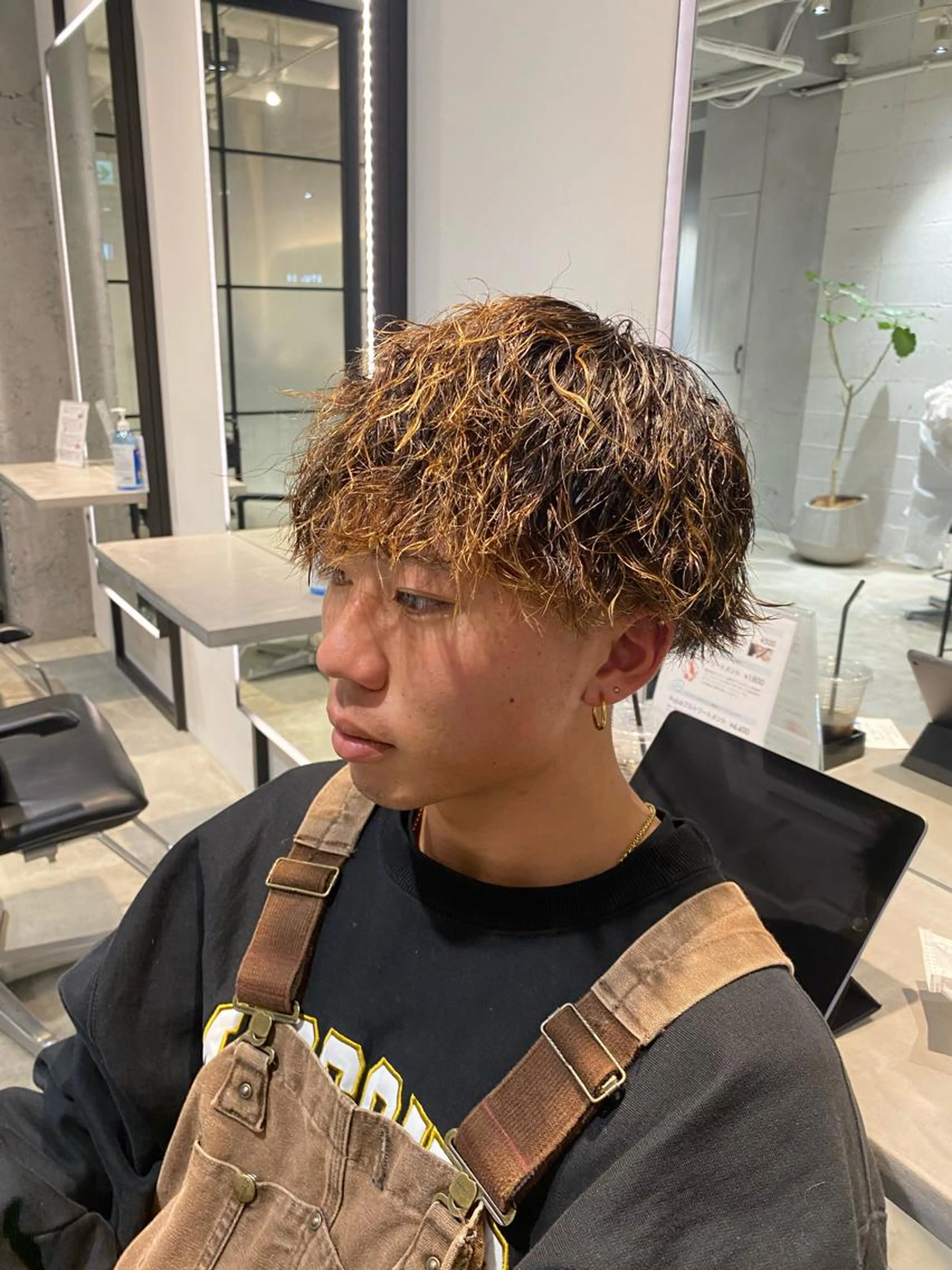 🚹メンズ限定🚹カット無料　ハイライトカラー【ブリーチ1回】＋トリートメントの写真