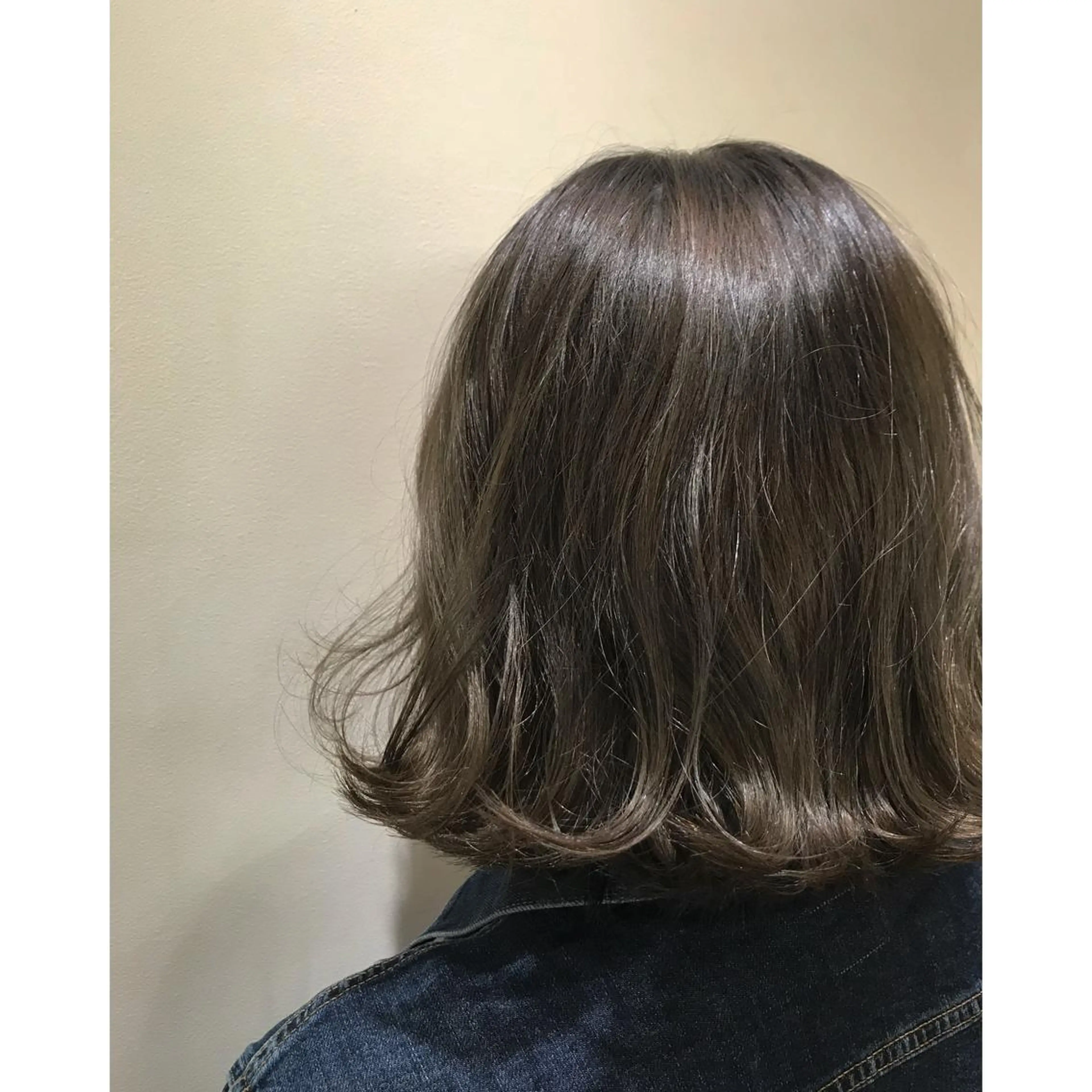 ミディアム カラー アディクシーカラー ブリーチ 坂西 春果のマツエク・マツパデザイン