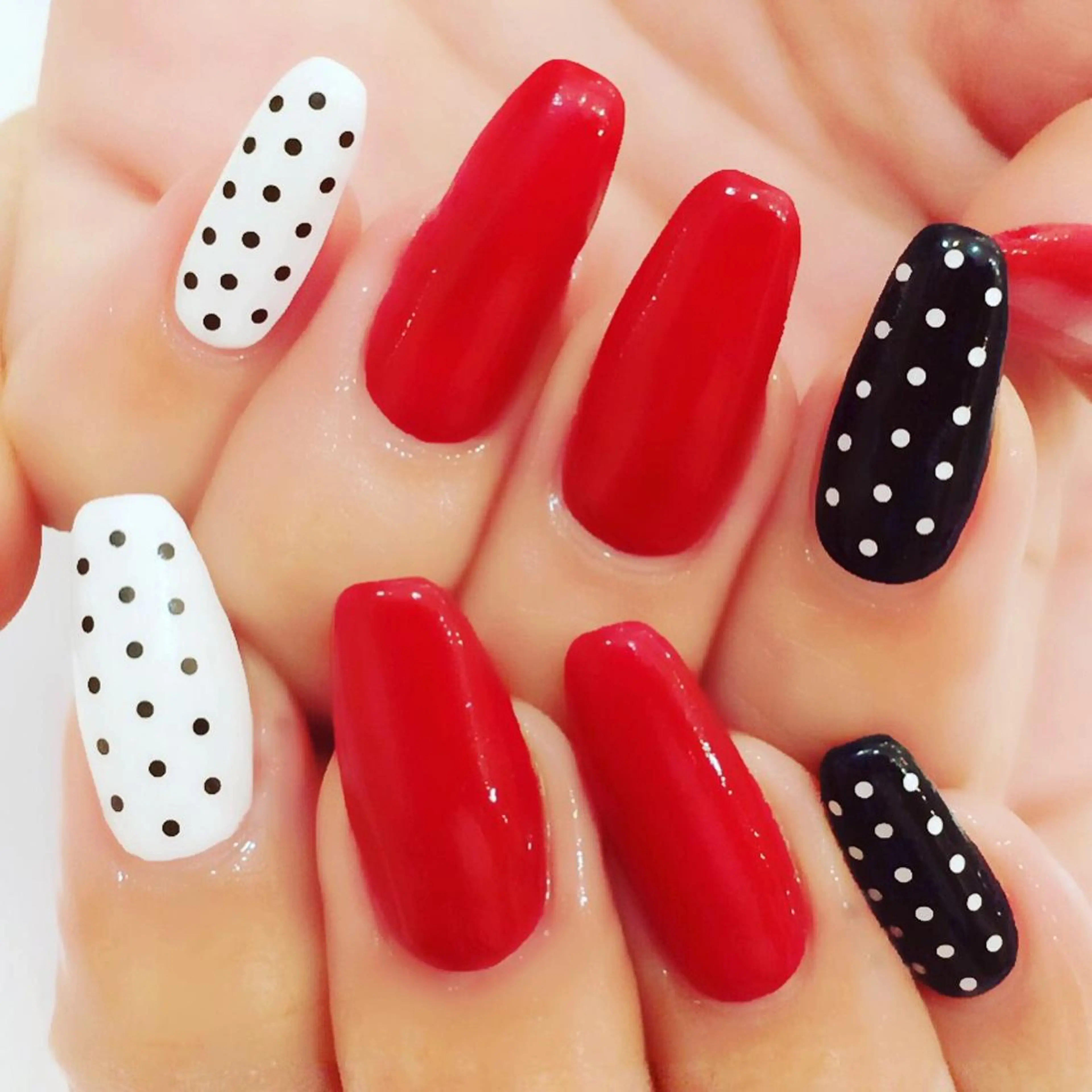 セミロング カラー パーマ ネイル マツエク・マツパ NAILSGOGO shibuyaのネイルデザイン