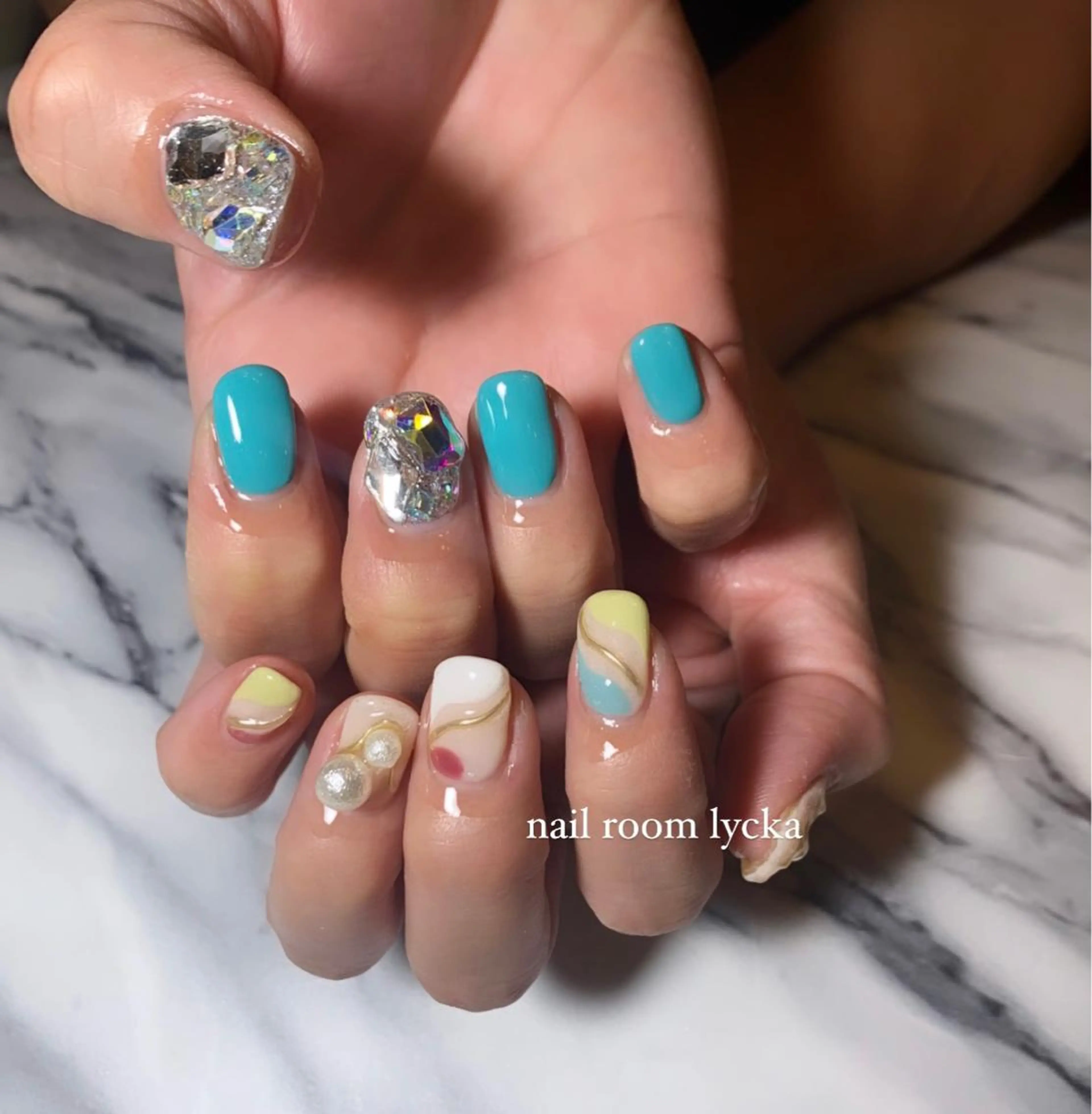 ネイル ﾈｲﾙﾙｰﾑﾘｯｶ 𝐦𝐚𝐲𝐮のネイルデザイン