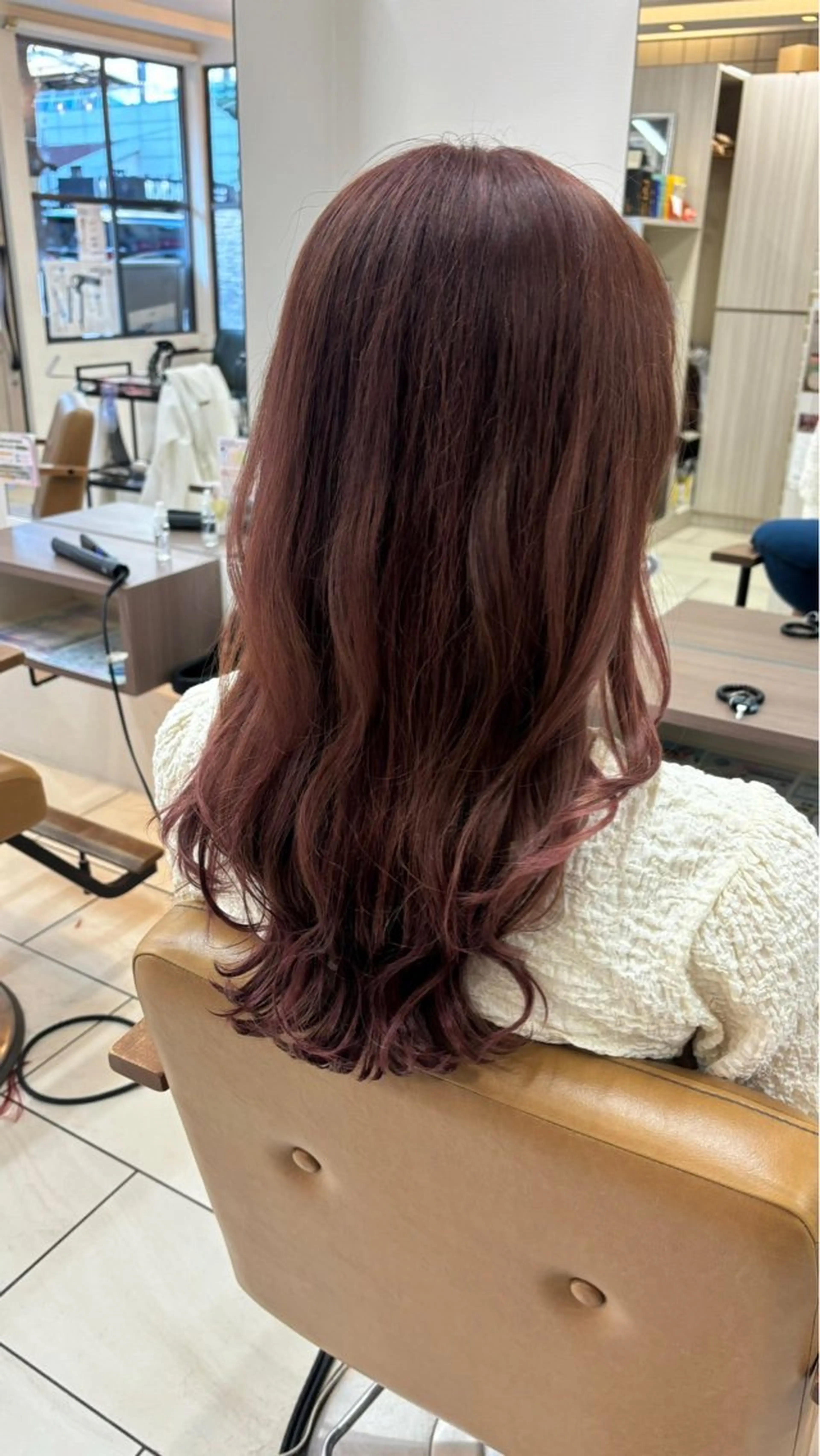 ロング カラー ブリーチ ピンクカラー 顔周りカット 福本 光のヘアスタイル