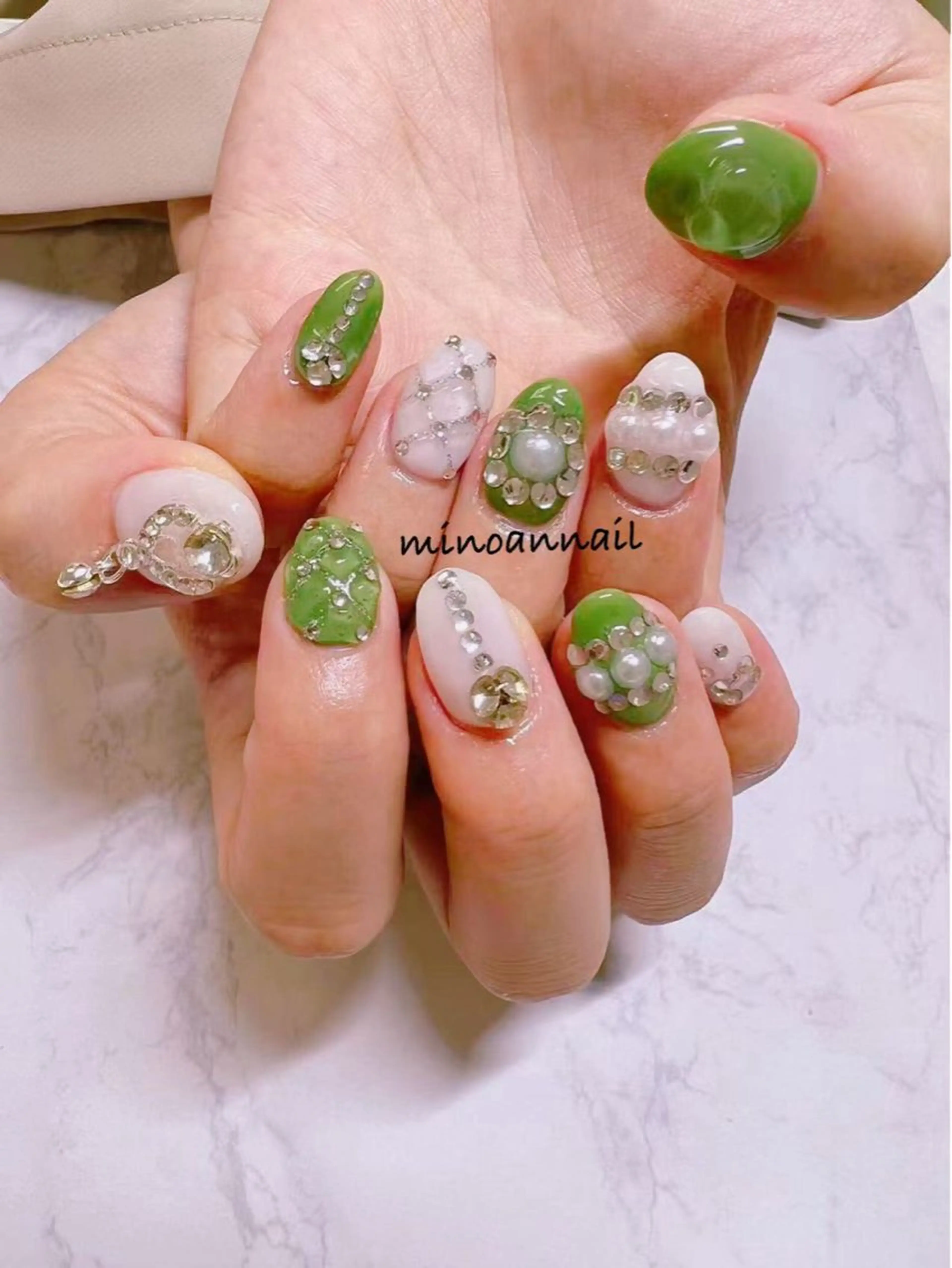 ネイル Minoan Lのネイルデザイン