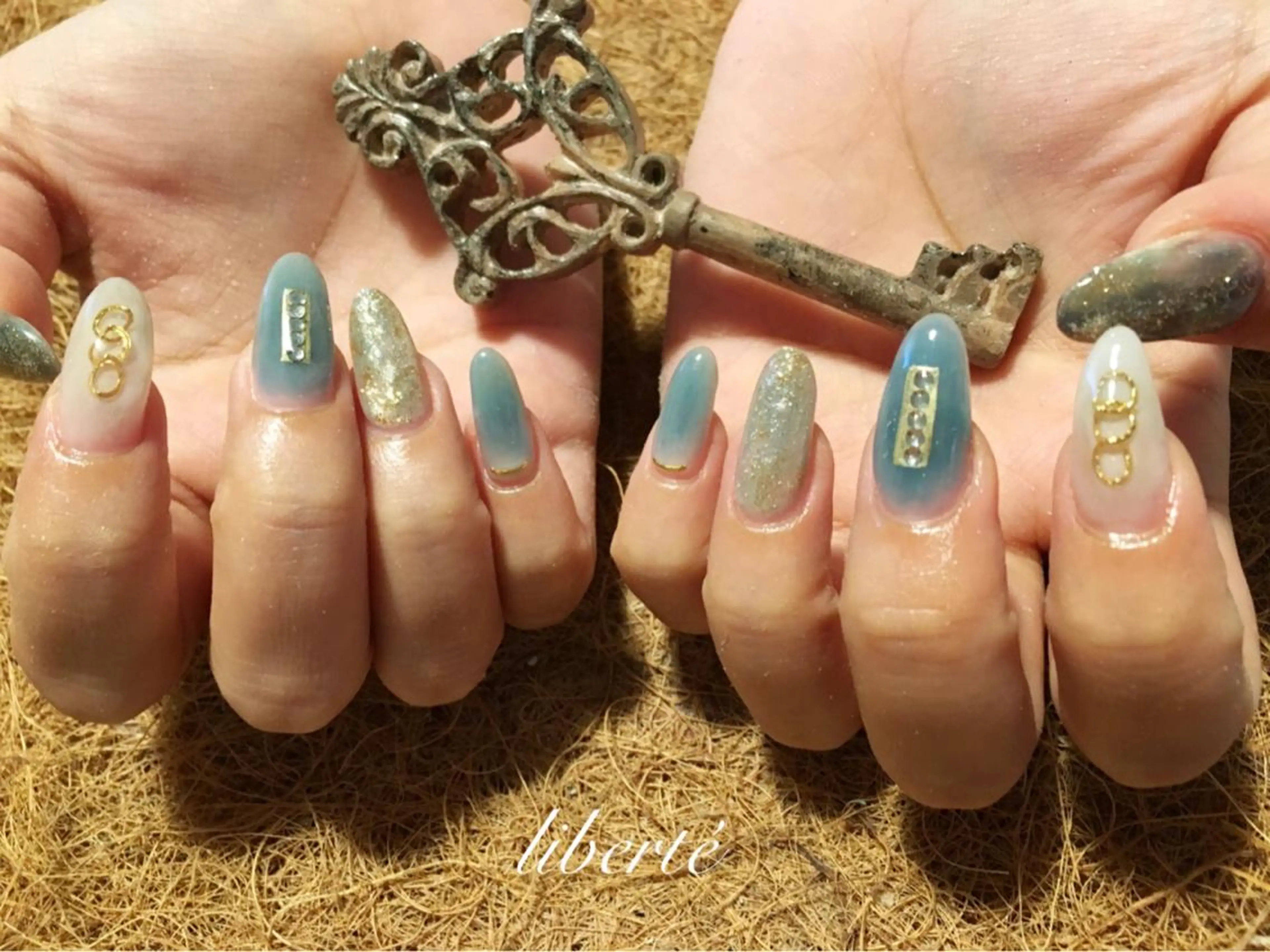 ネイル liberté (リベルテ)のネイルデザイン