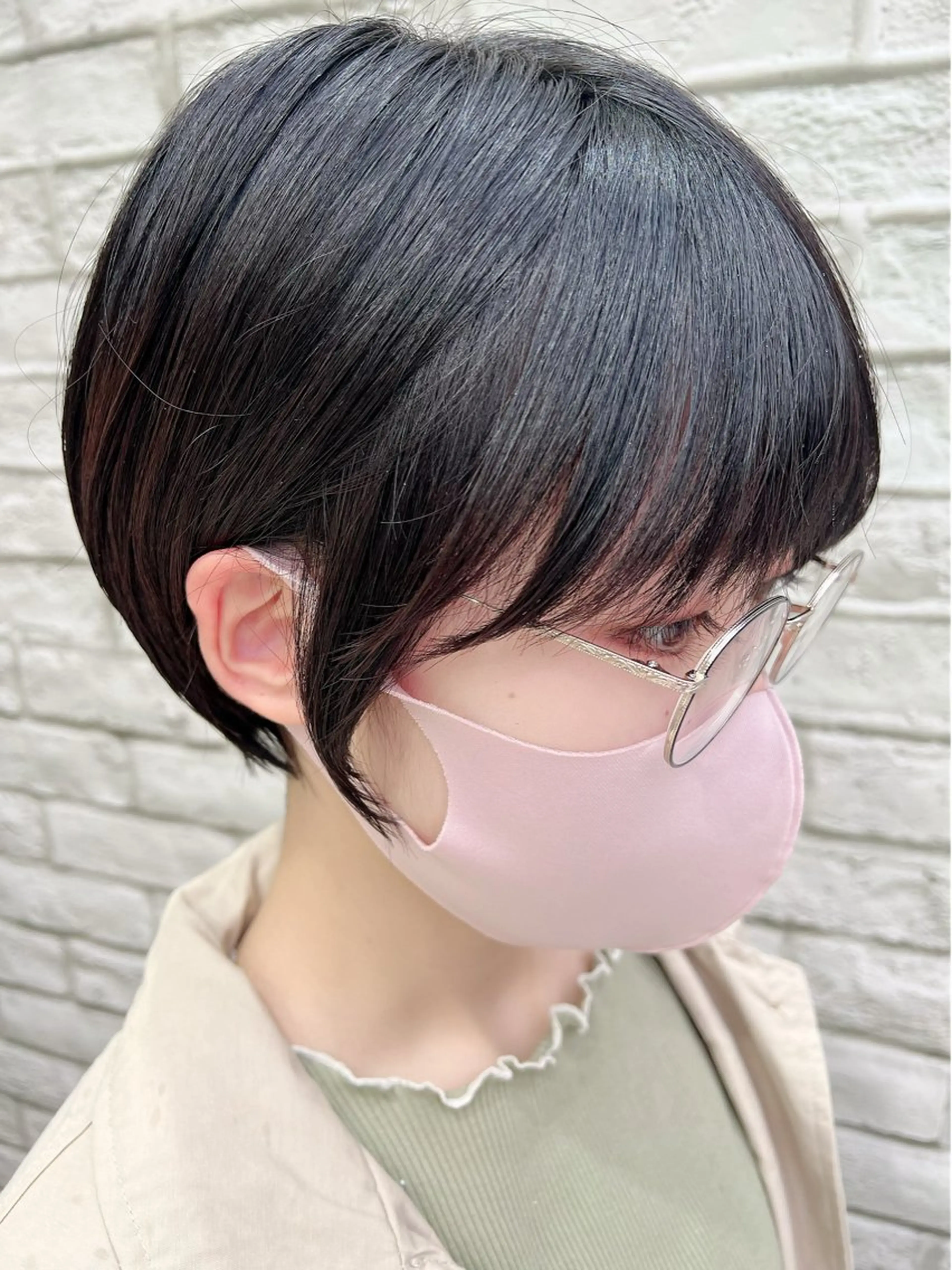 ショート 長尾菜々美🐰 ／ハイトーンカラーのヘアスタイル