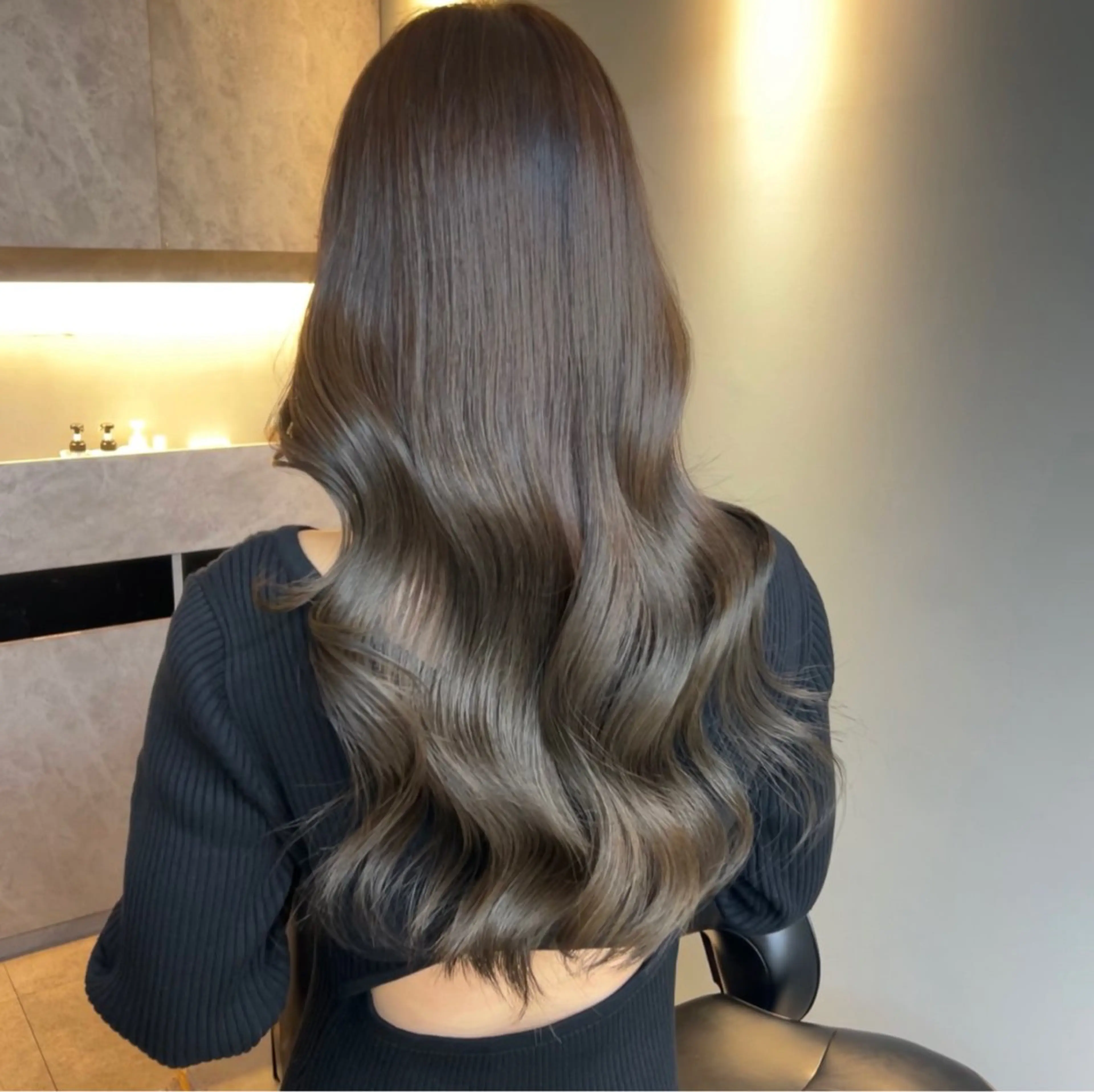 ロング カット ヘアカラー 🫧髪質改善•艶カラ ー特化🫧谷奥甲太のヘアスタイル