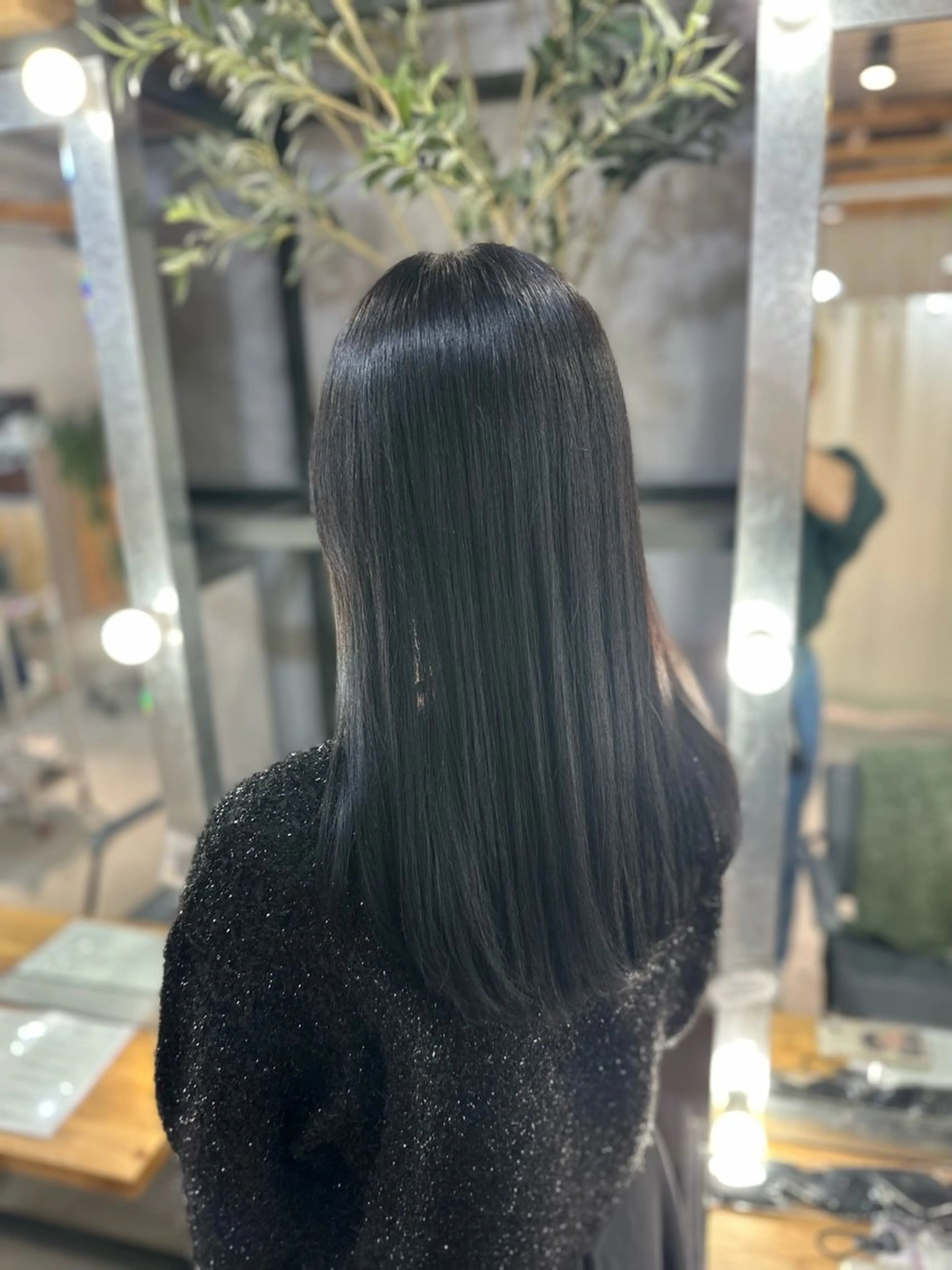 ロング カラー 溜 一太のヘアスタイル