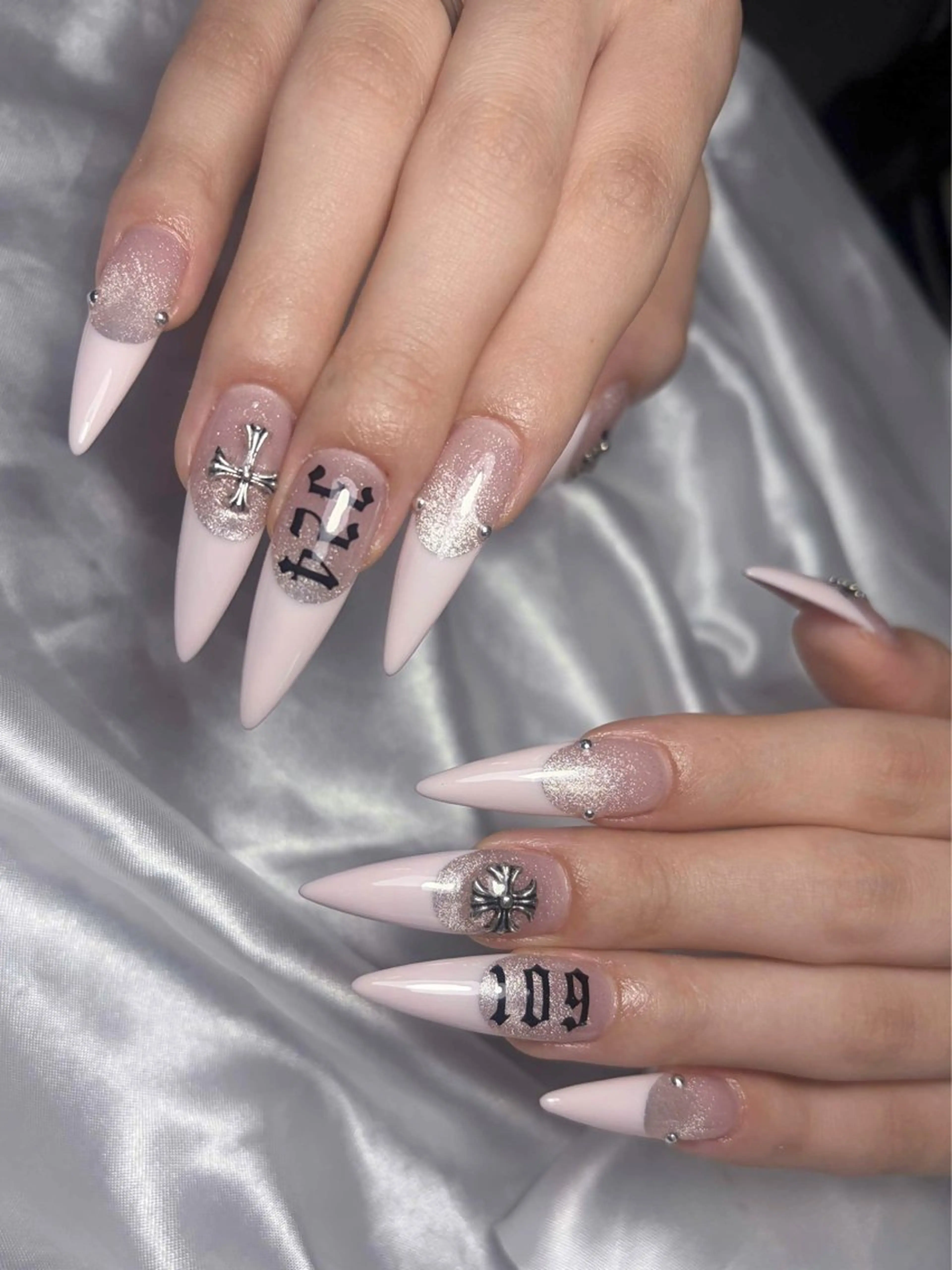 ネイル ハンドネイル LEELA NAIL STUDIO所属・LEELA NAIL STUDIOのネイルデザイン