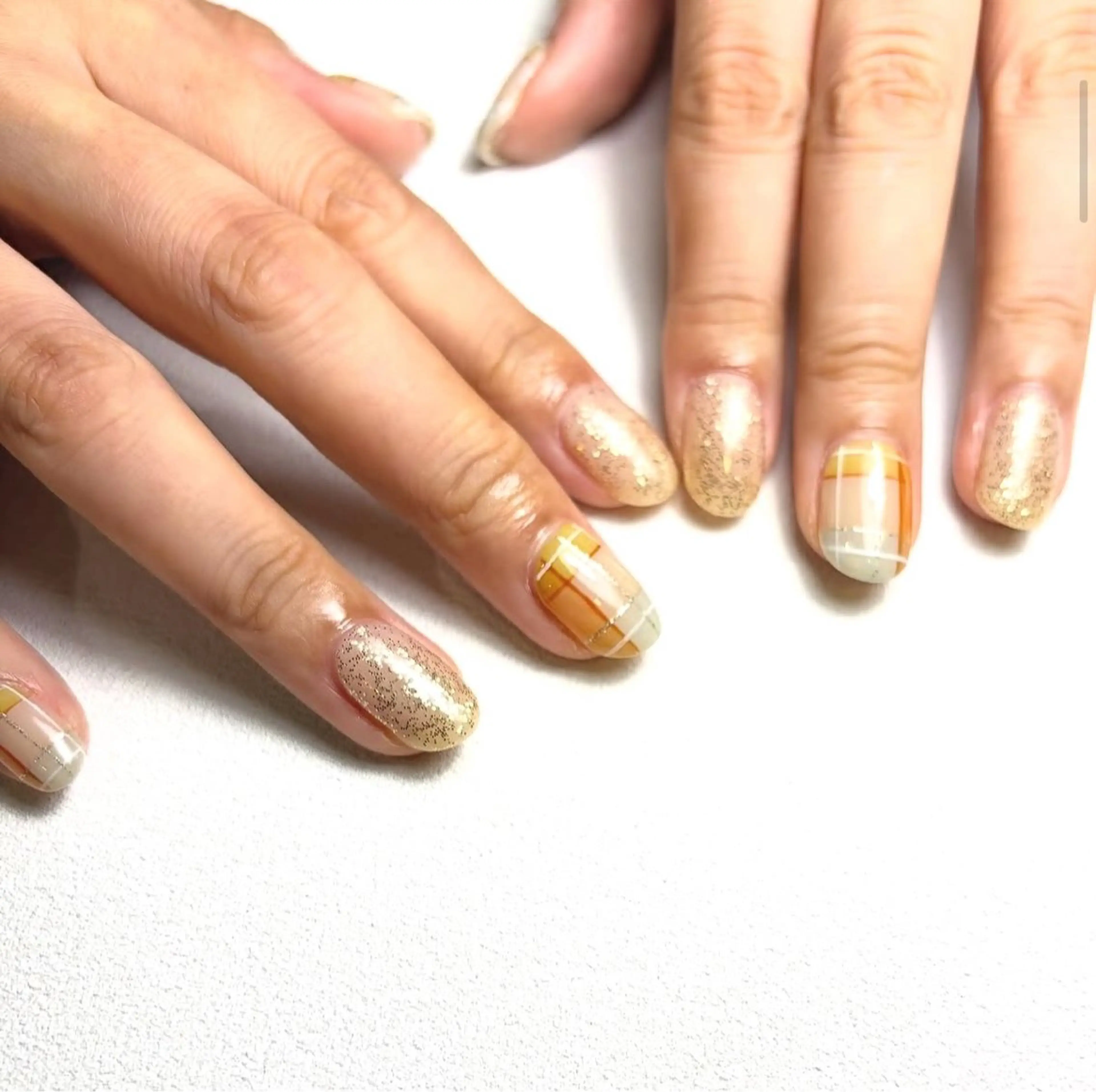 ネイル ハンドネイル 出村谷 海月のネイルデザイン