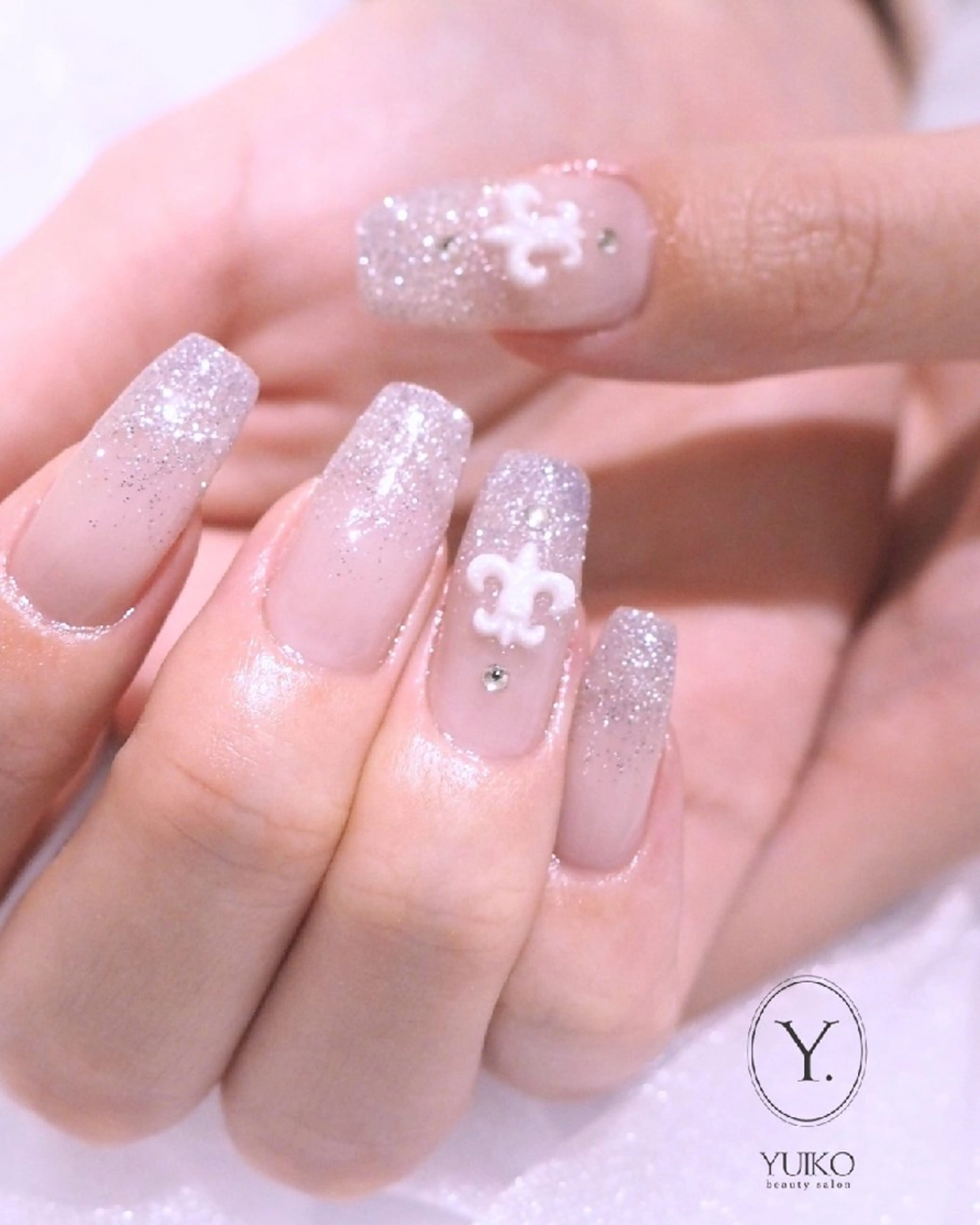 ネイル グラデーション 持ち込み ハンドネイル YUIKO _nail のネイルデザイン