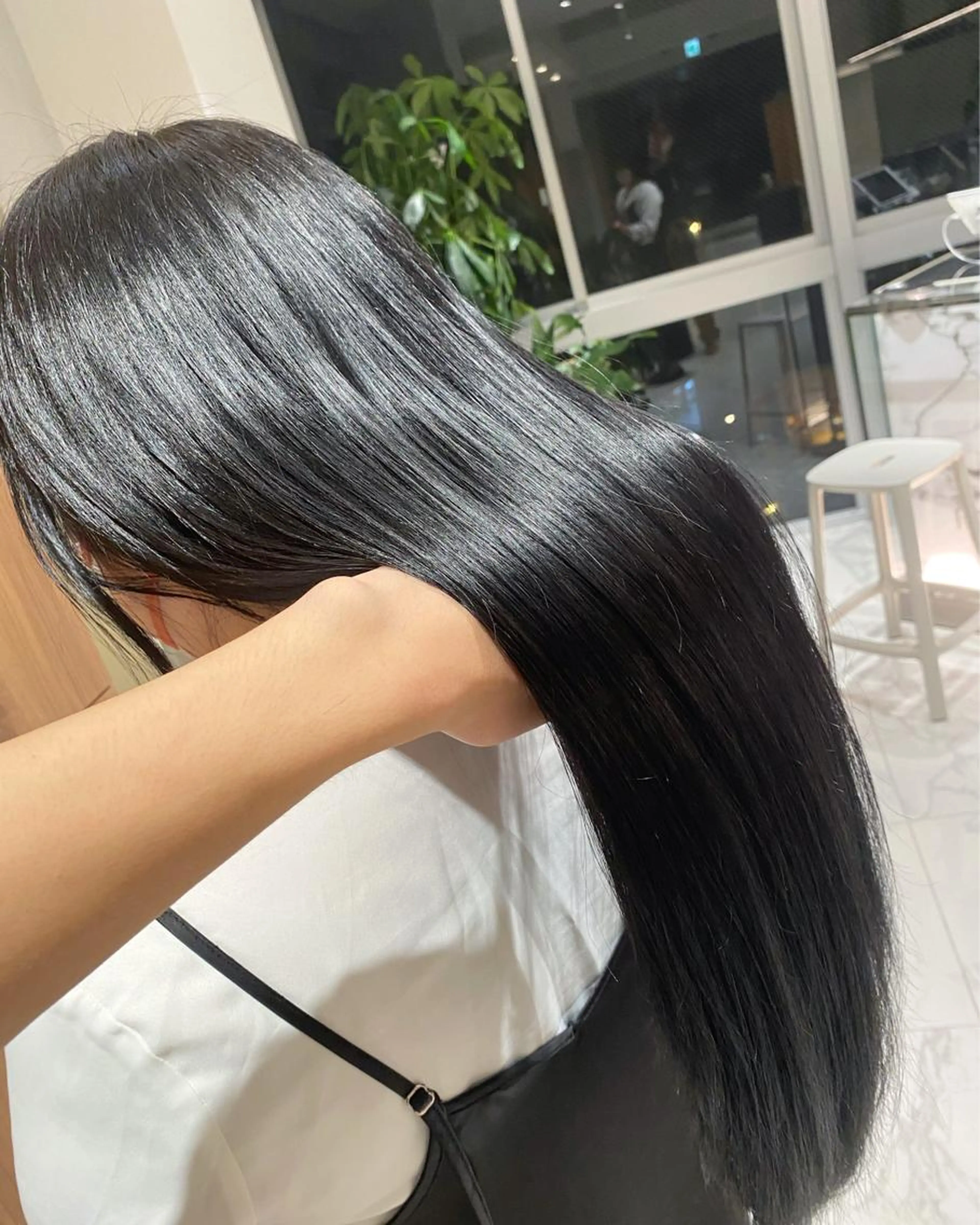 【サラサラヘアに】カット&髪質改善・縮毛矯正＋mbSh/TR ￥19460⇒17980の写真