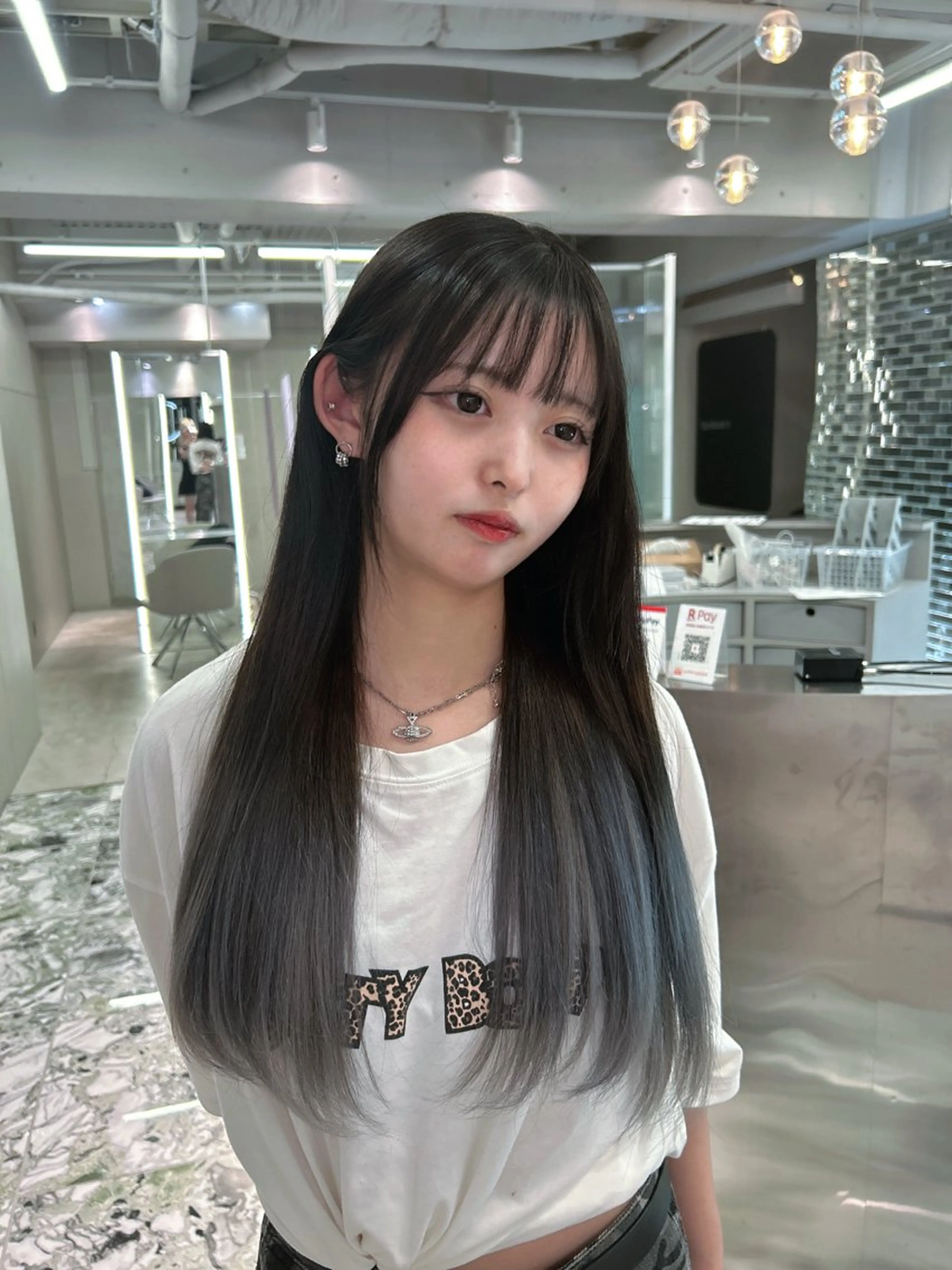 ロング カラー ブリーチ グラデーションカラー シルバー ヘアカラー GEM/名駅 wakanaのヘアスタイル