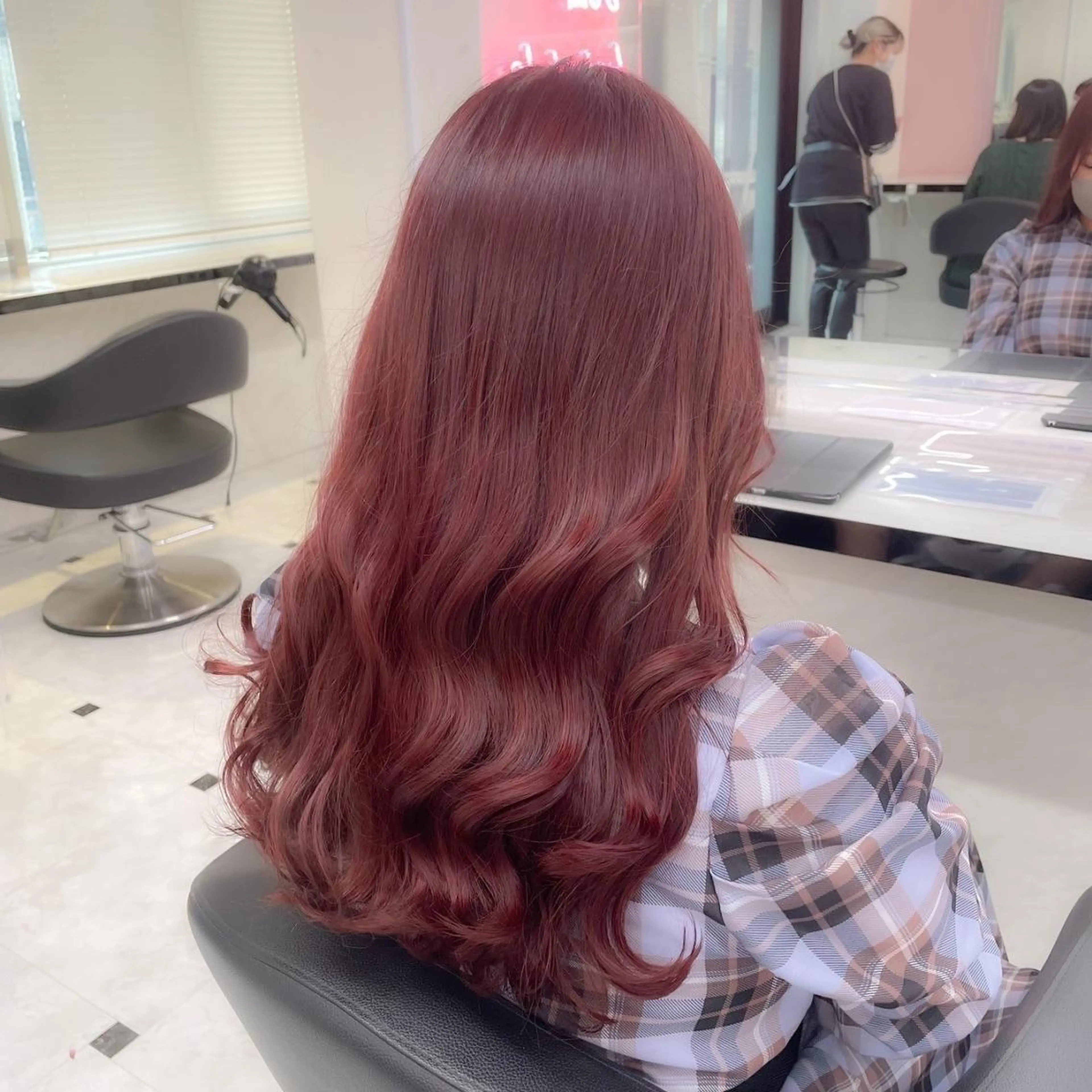 カラー ヘアカラー 暖色ガーリーヘア🎀 MEARI🩰のヘアスタイル