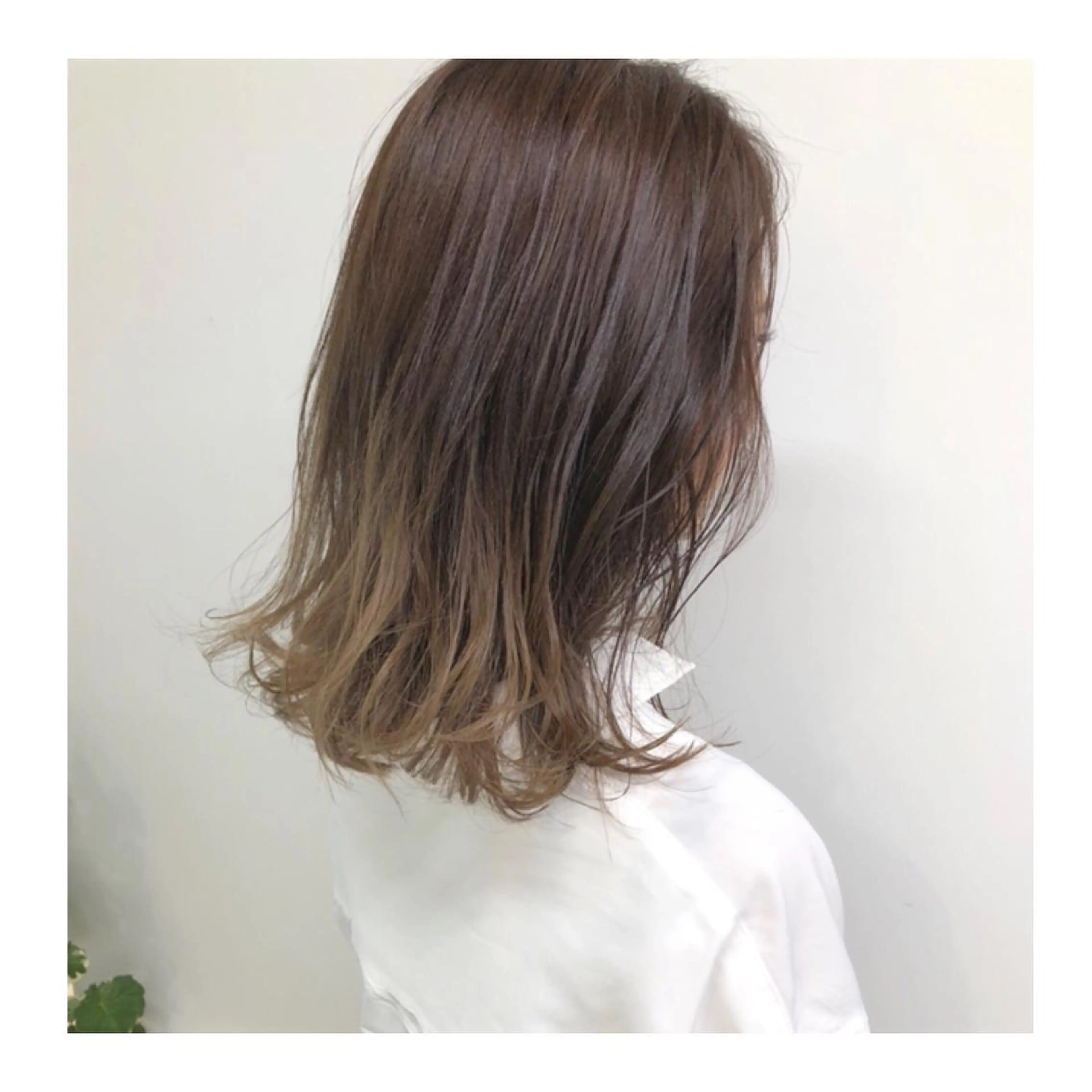 ミディアム カラー ブリーチ グラデーションカラー カット ヘアカラー lar 立川南口所属・レイヤーボブ/ボブ 仲川和人のヘアスタイル