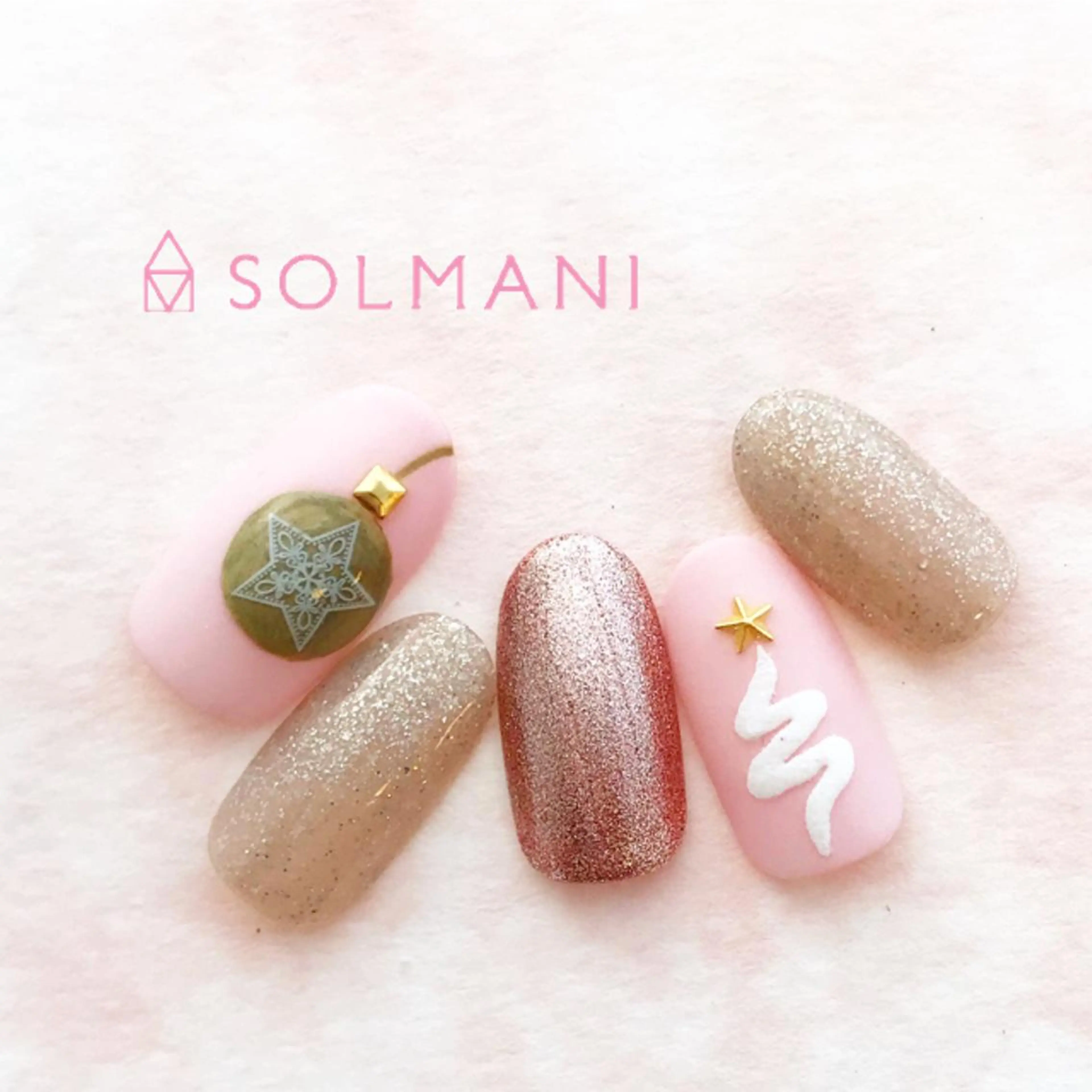 ネイル 冬ネイル クリスマス SOLMANI 予約担当のネイルデザイン