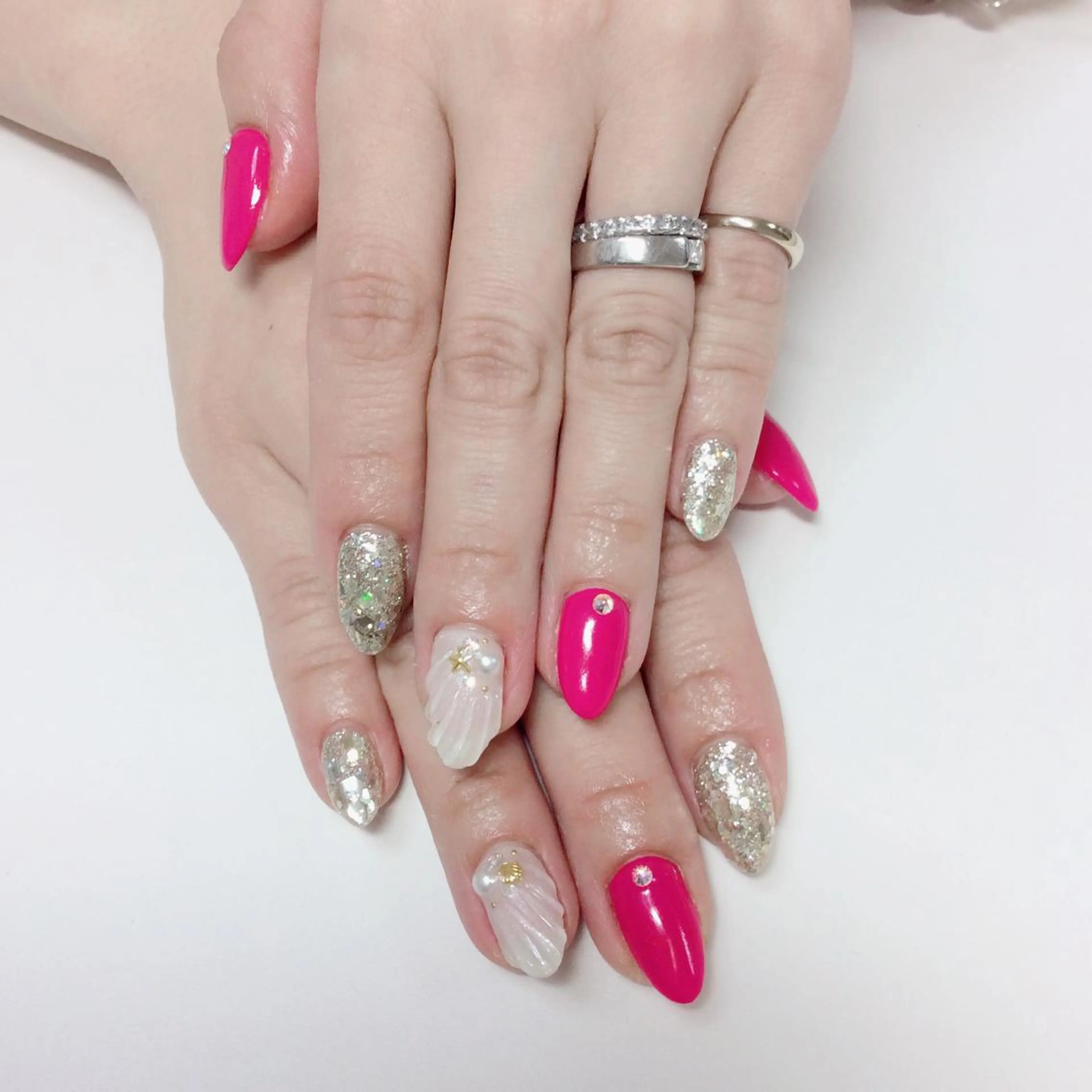 ネイル キラキラネイル ラメ(グリッター) 夏ネイル Nail salon Ka pilinaのネイルデザイン