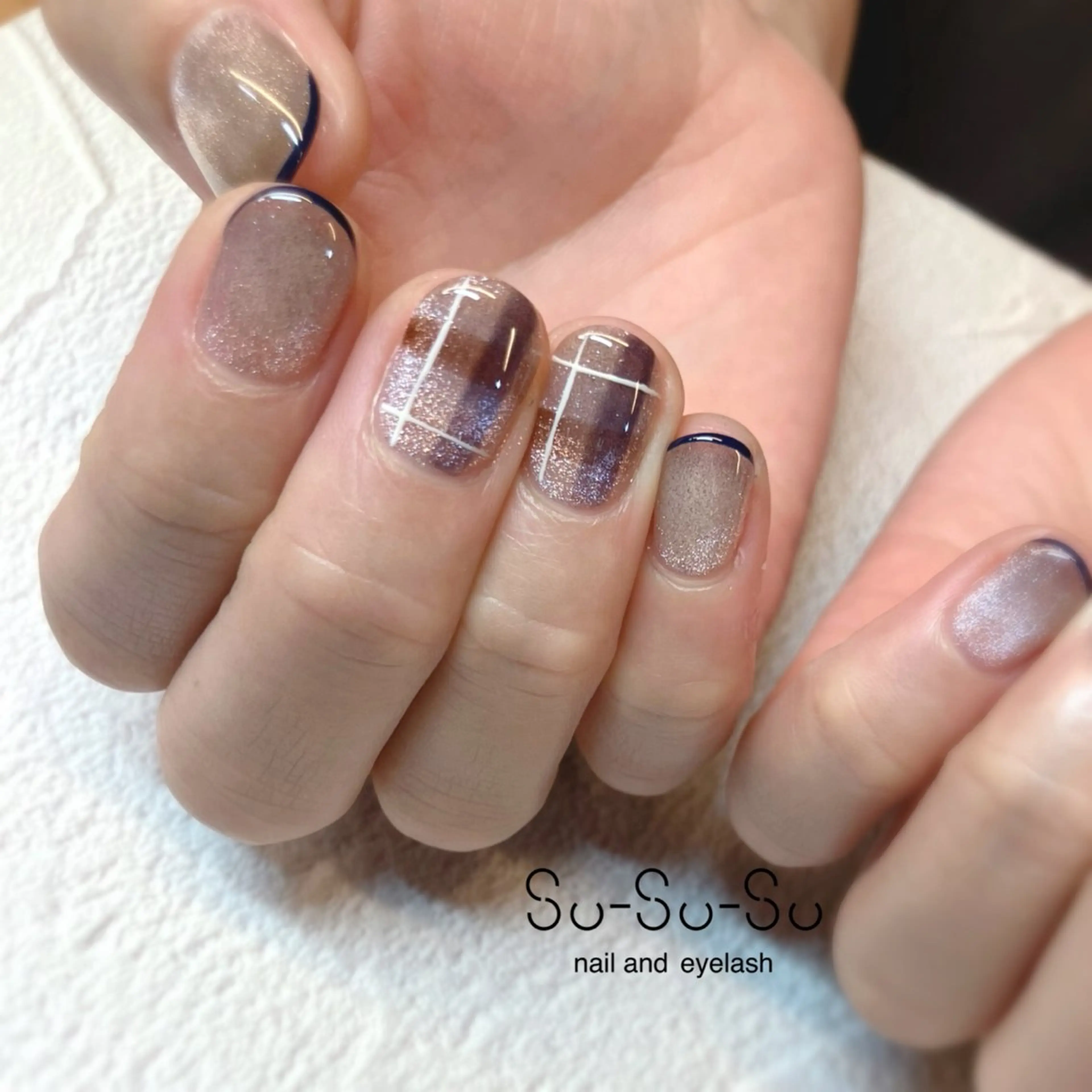 ショート sususu. shiomiのネイルデザイン