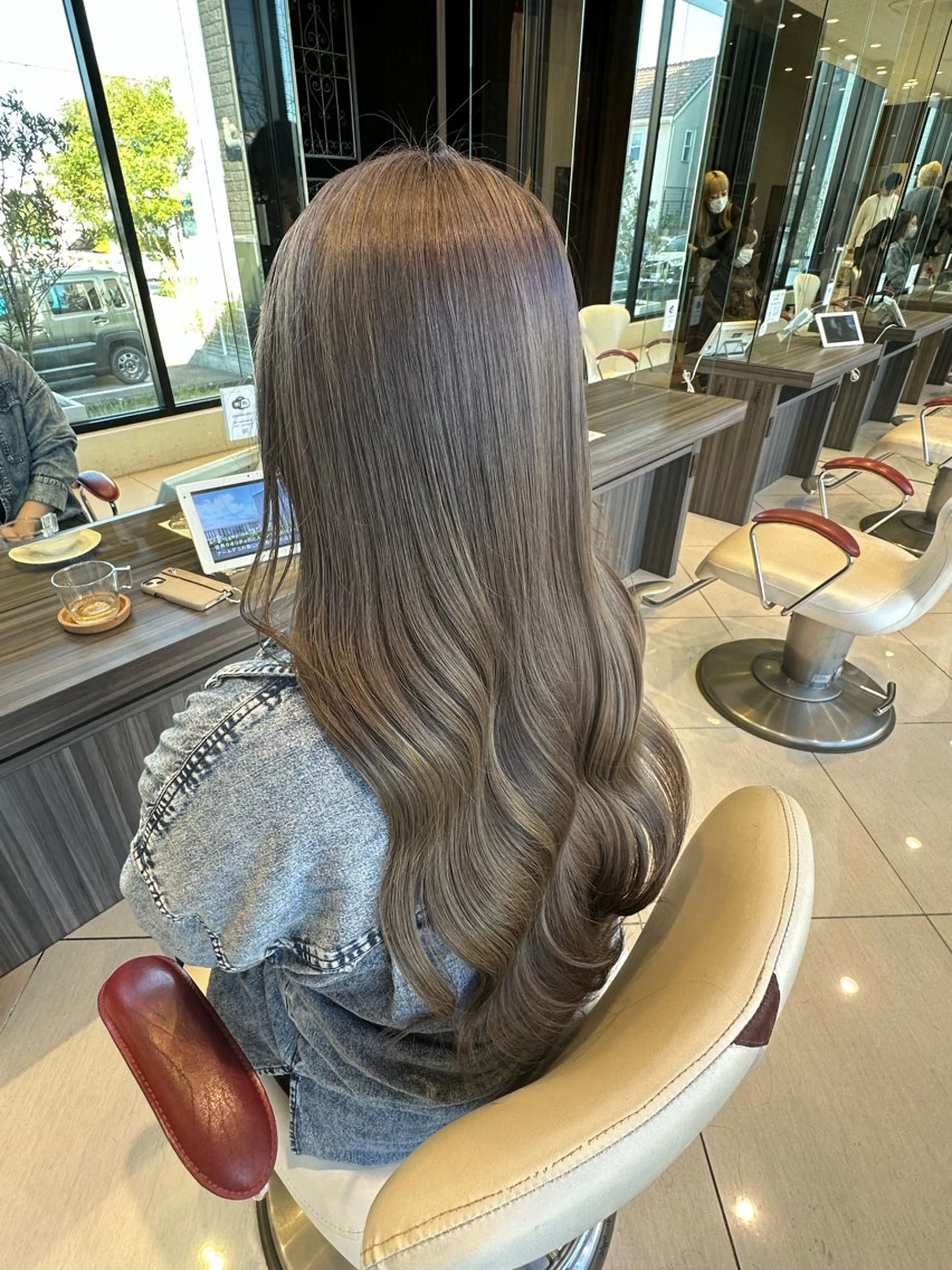 ロング カラー グレージュ ヘアカラー 古畑 佑悟のヘアスタイル