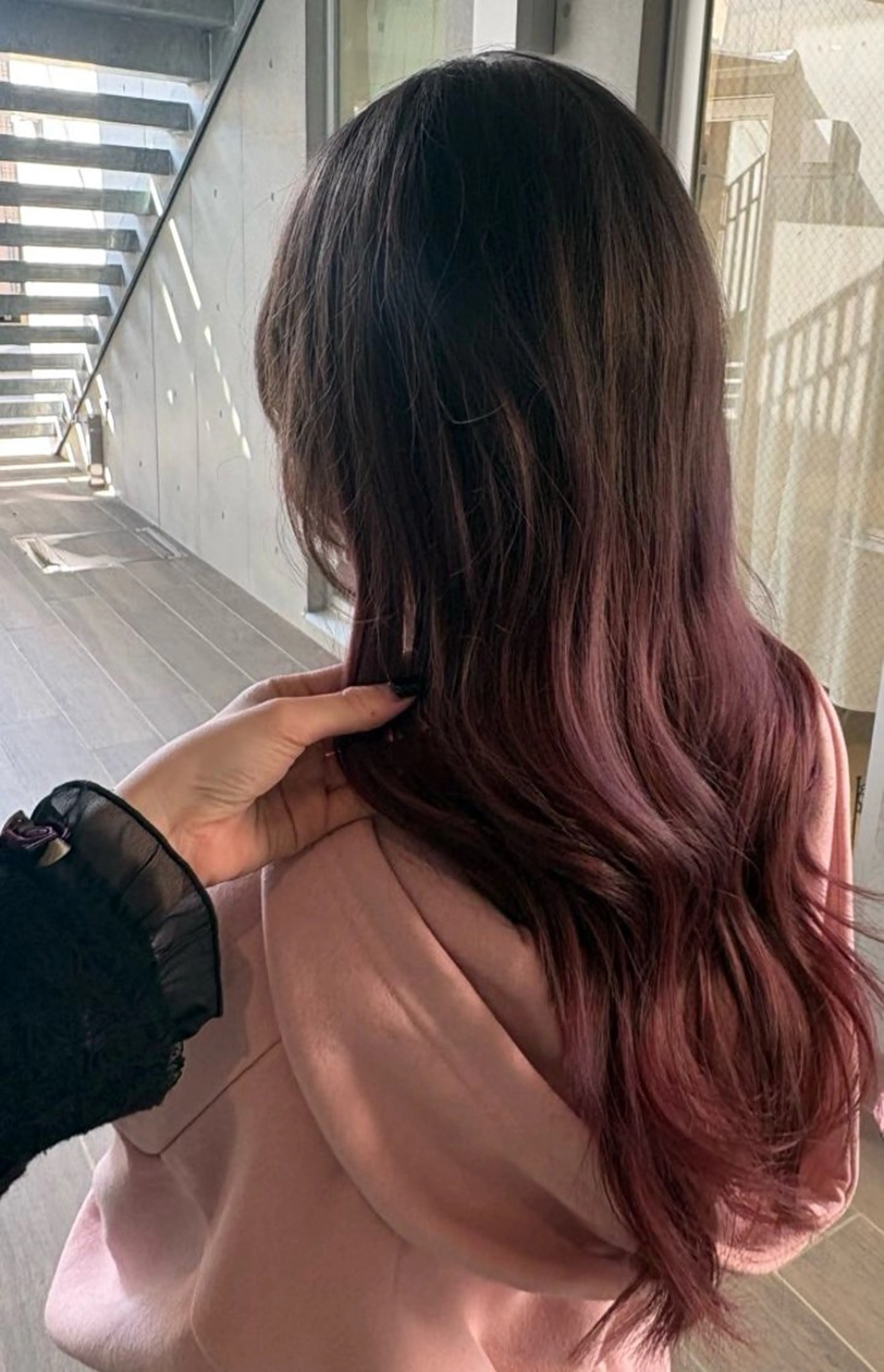 ロング ヘアカラー トリートメント 鵜野 惠帆のヘアスタイル