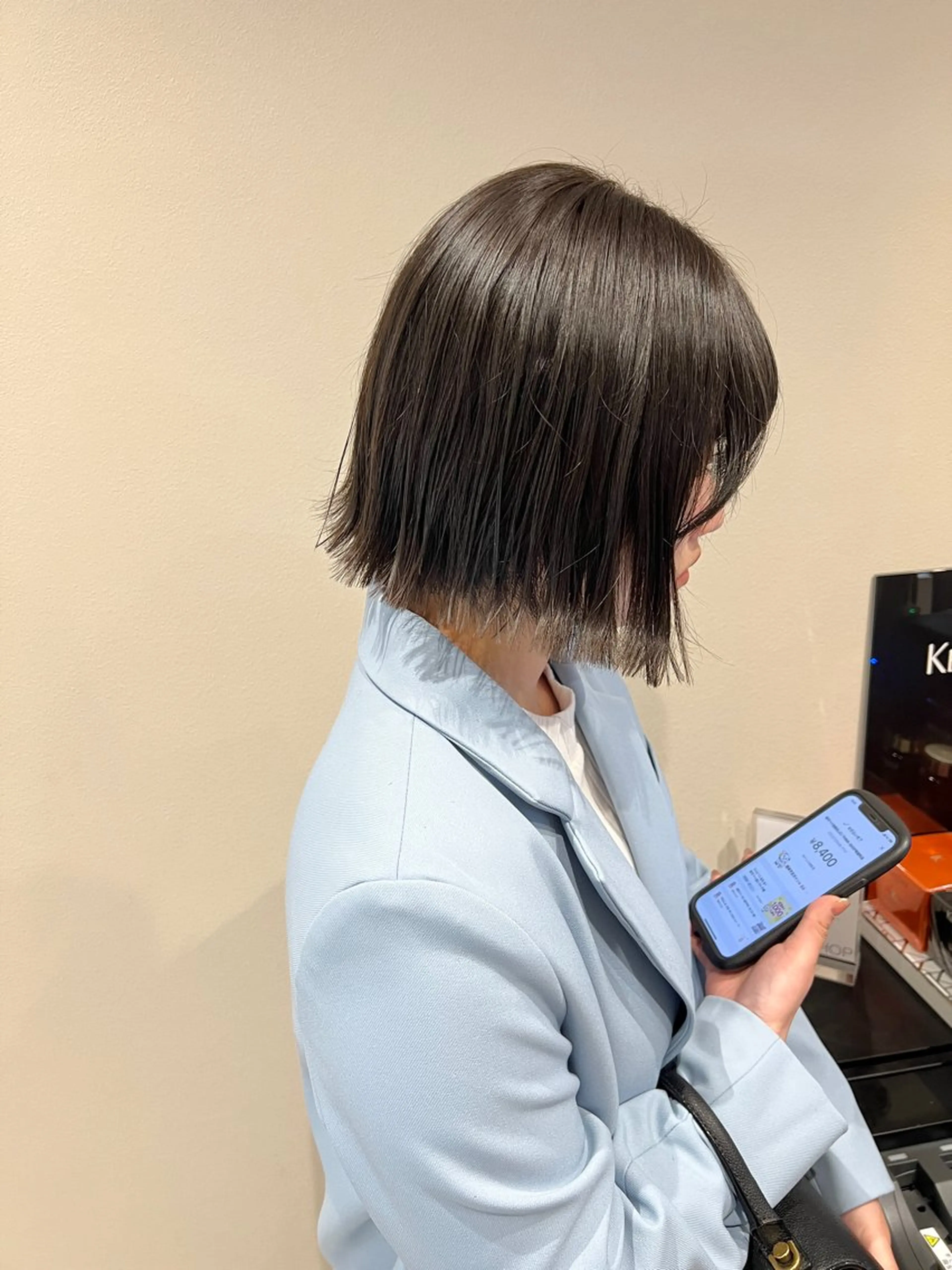 ショート カラー ベージュカラー オリーブベージュ ノイシキ サキのヘアスタイル