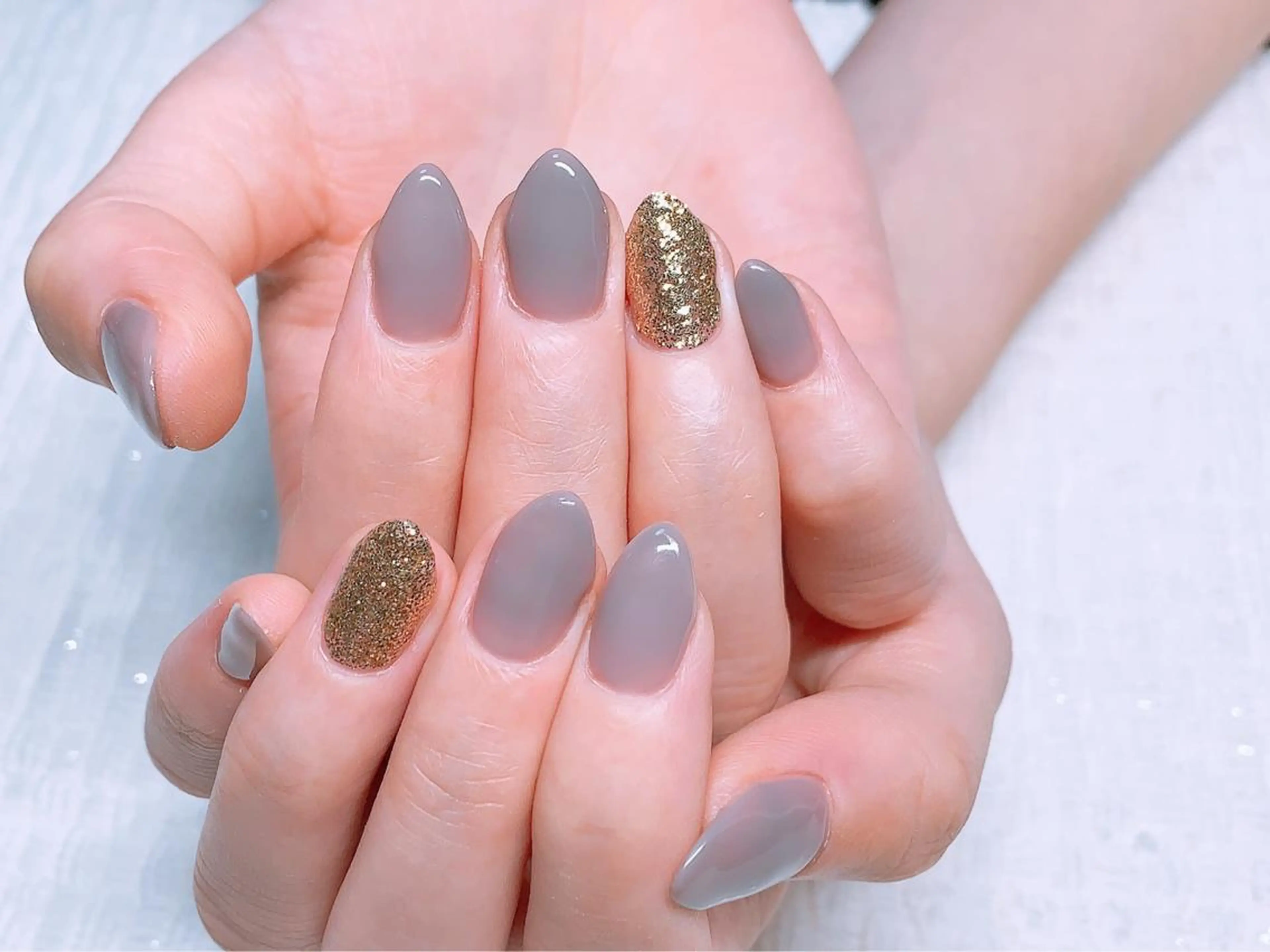 ネイル ワンカラーネイル シンプルネイル THECOLORS所属・近貞 莉奈のネイルデザイン