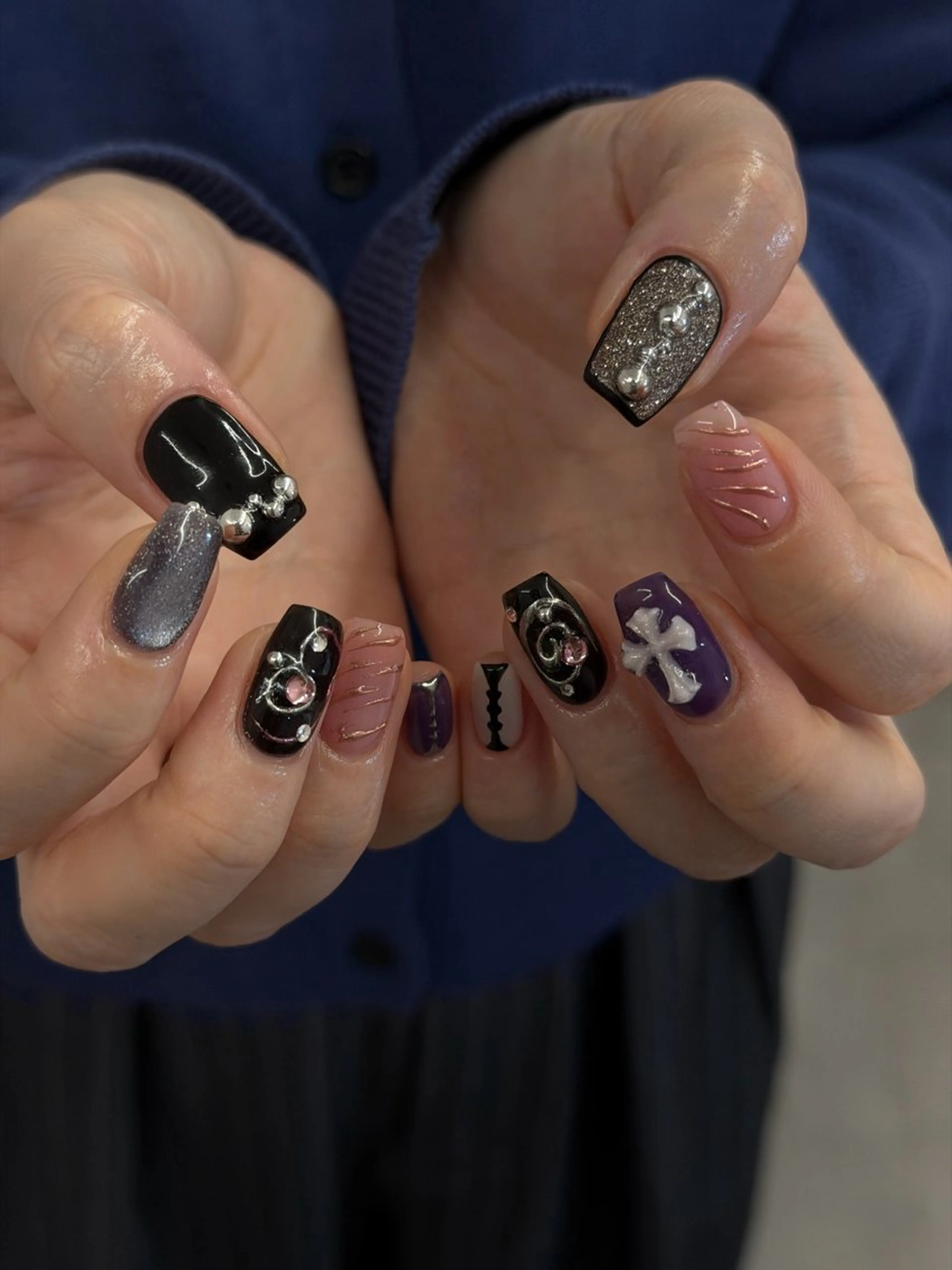 ネイル ジェルネイル マグネットネイル ニュアンスネイル パラジェル リボン ハンドネイル ハンドケア Bana_ Nailのネイルデザイン