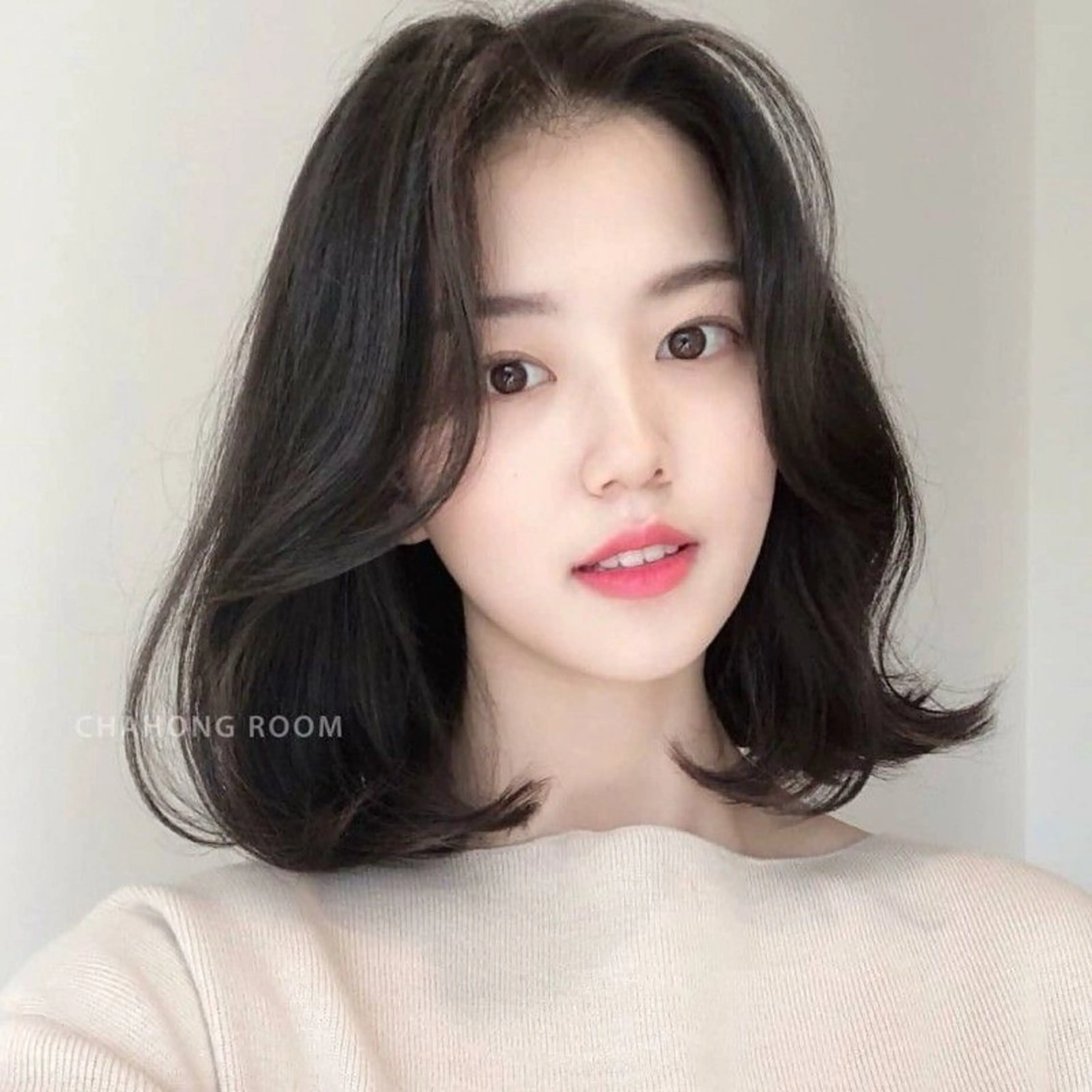 ミディアム ミディアムパーマ ボブ 韓国風ヘア 藤田 明輝のヘアスタイル