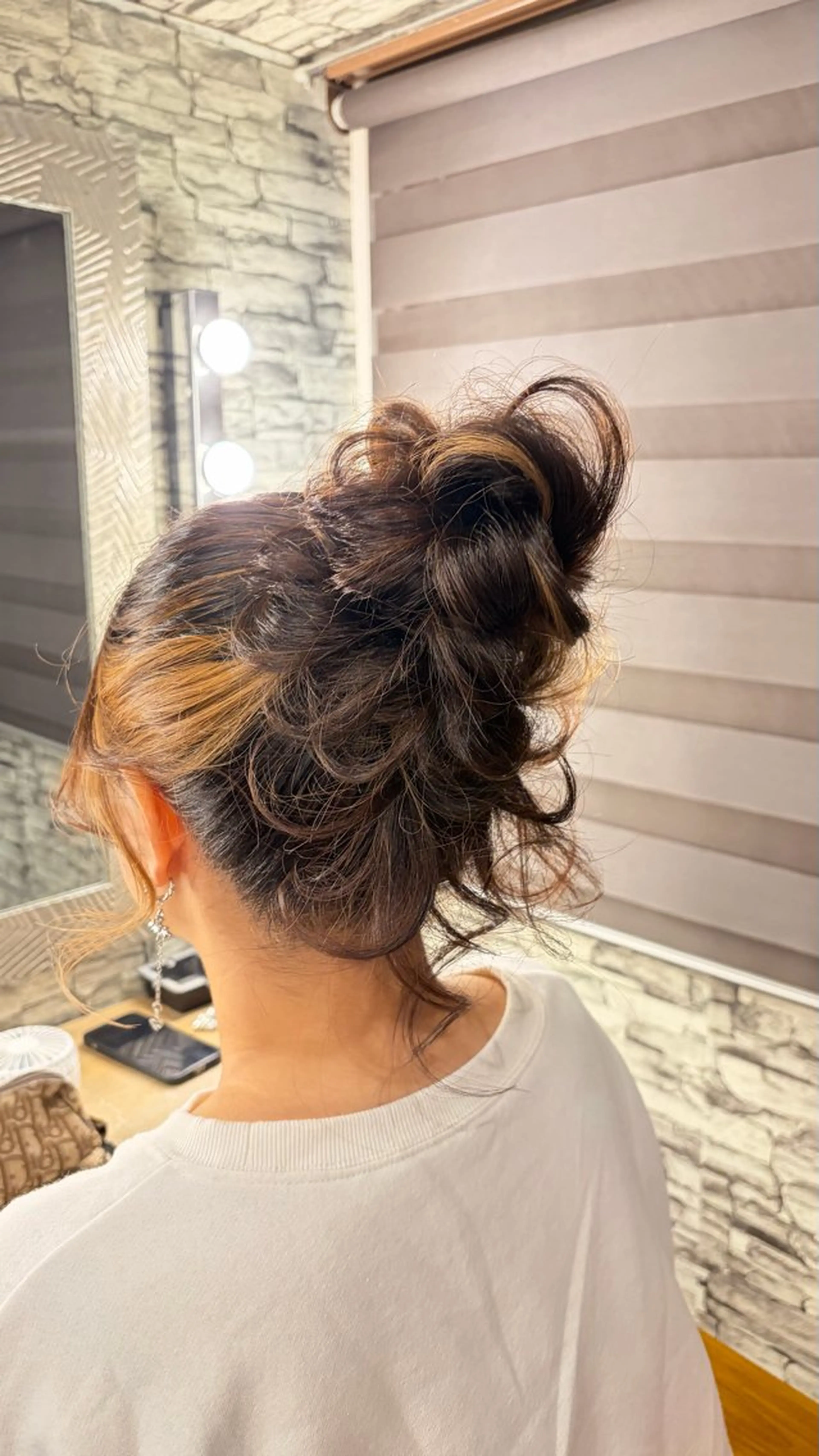 セミロング ヘアアレンジ お団子ヘア hair make  Lucciのヘアスタイル