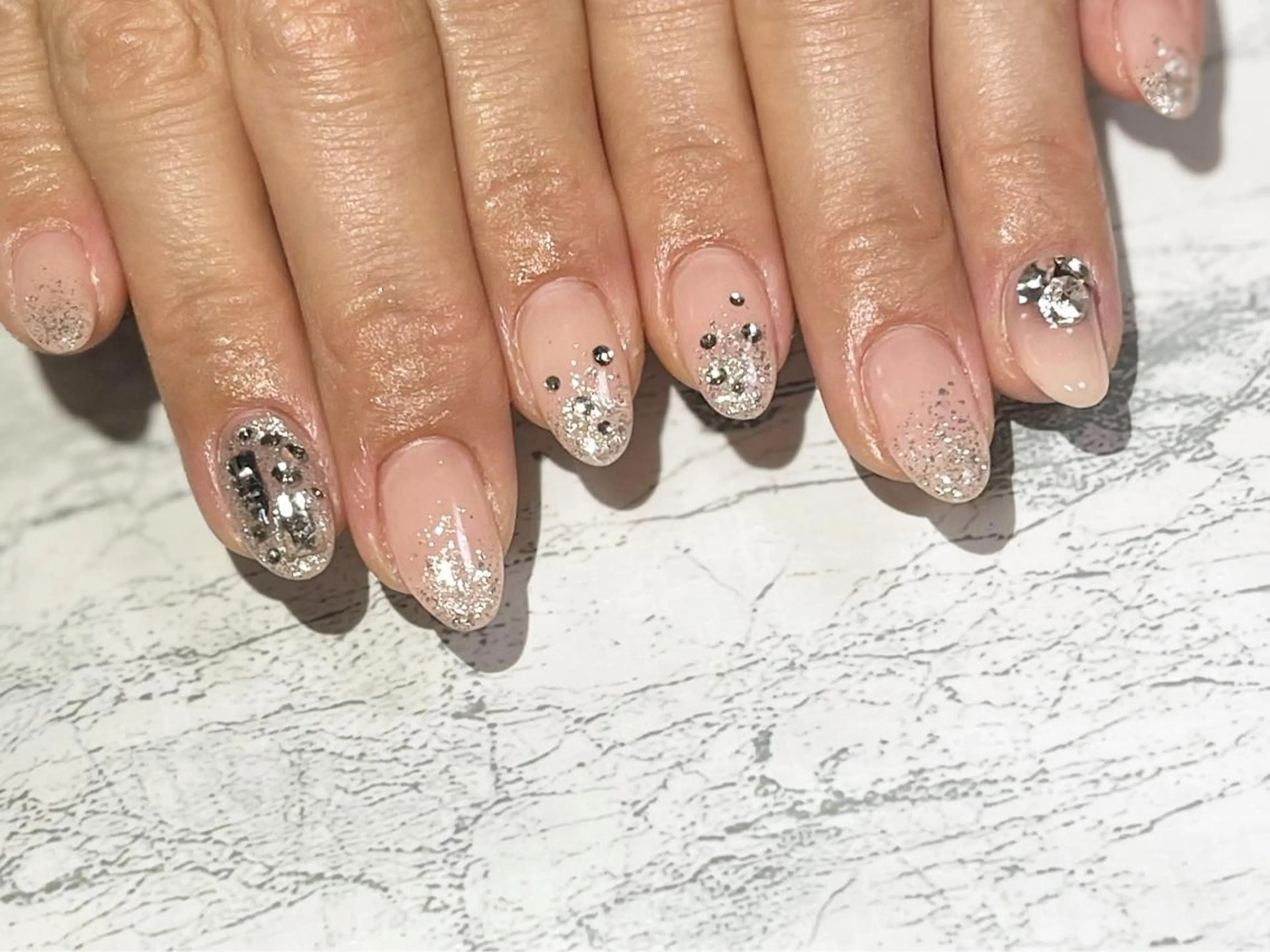 ネイル フットネイル ラメ(グリッター) ニュアンスネイル シンプルネイル 春ネイル ネイル フフラ所属・nail fufla ♡yamane♡のネイルデザイン