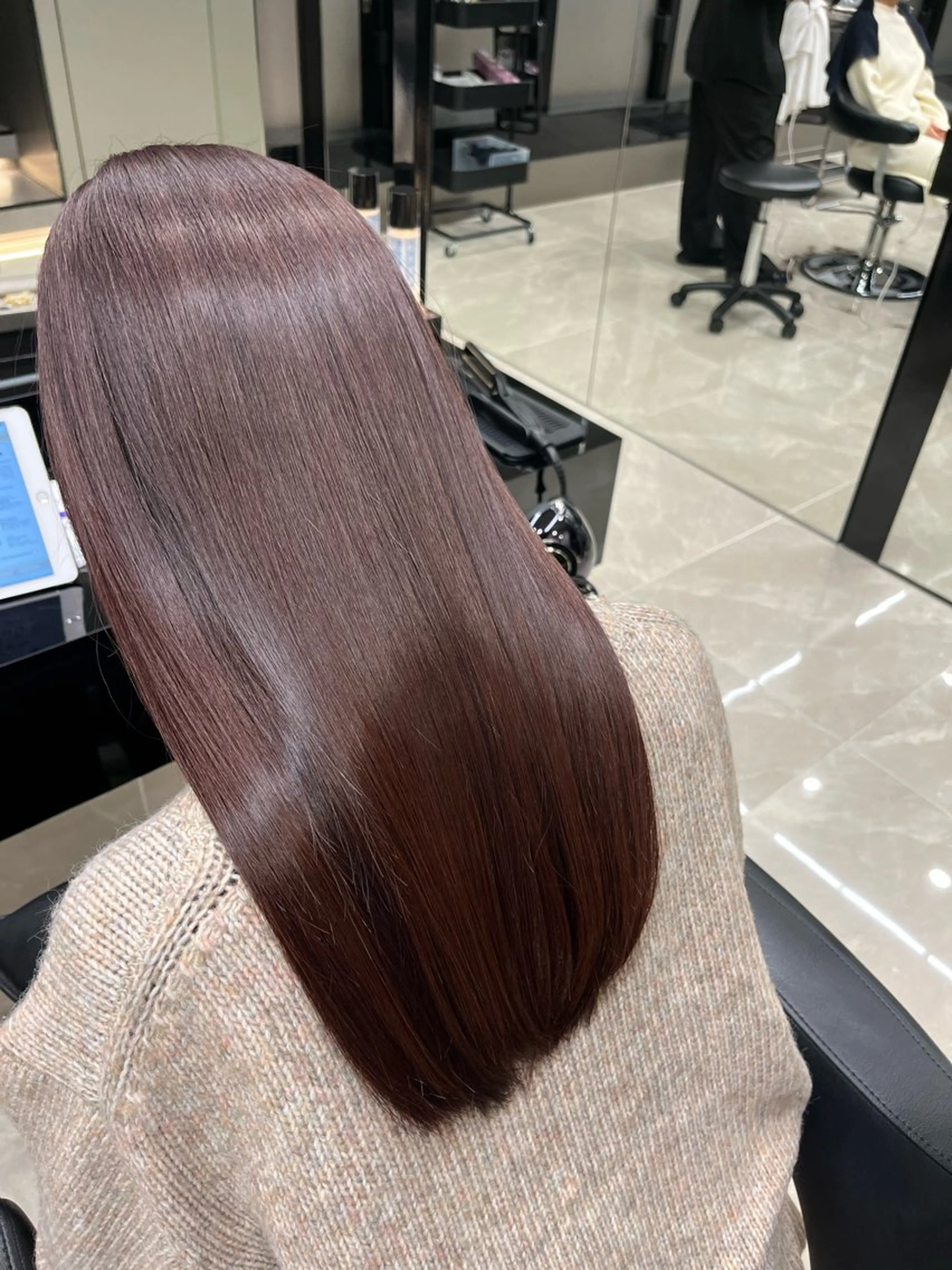 ロング カラー ウスイマイコ カット/ケアカラーのヘアスタイル