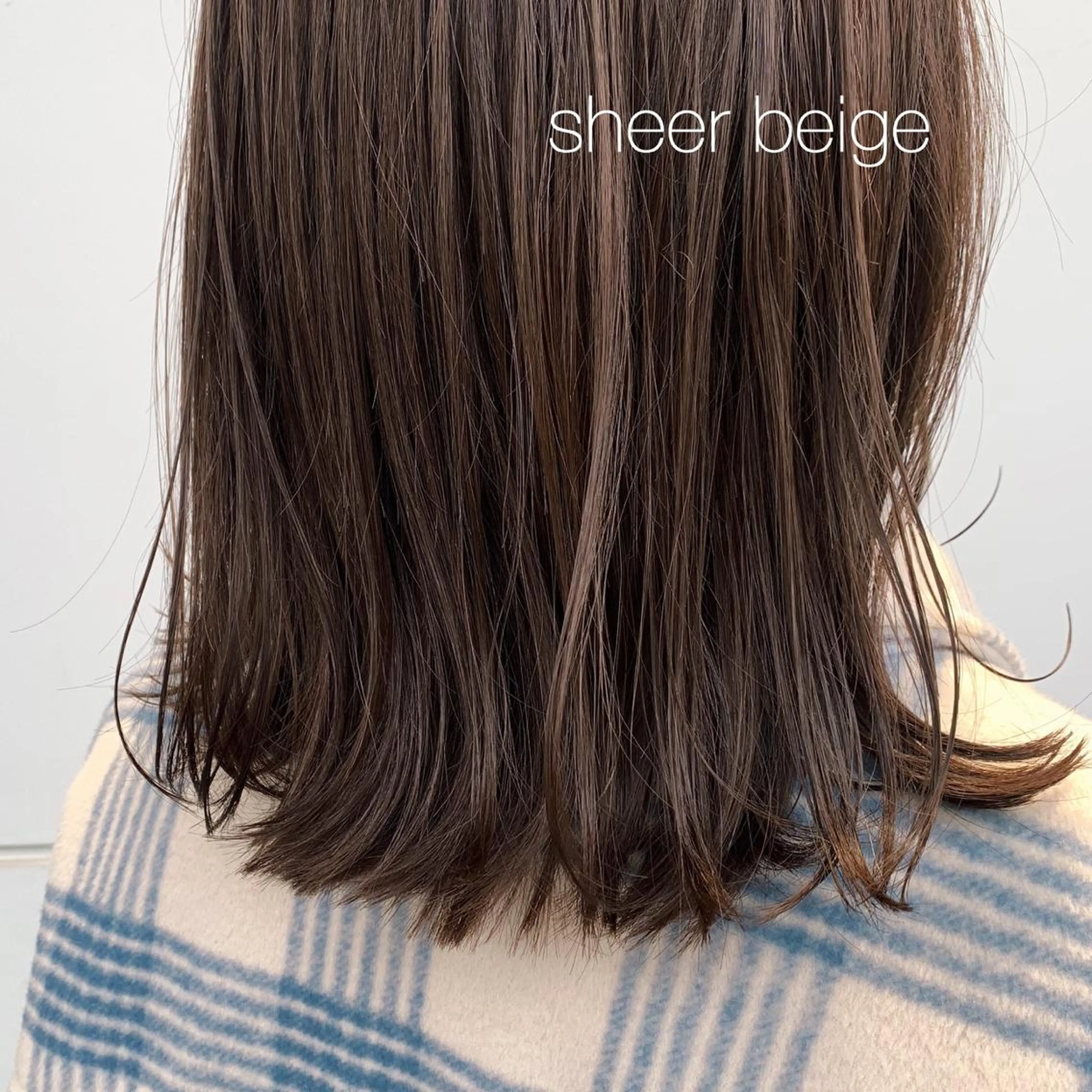 ミディアム カラー RINA🧤 デザインとボブのヘアスタイル