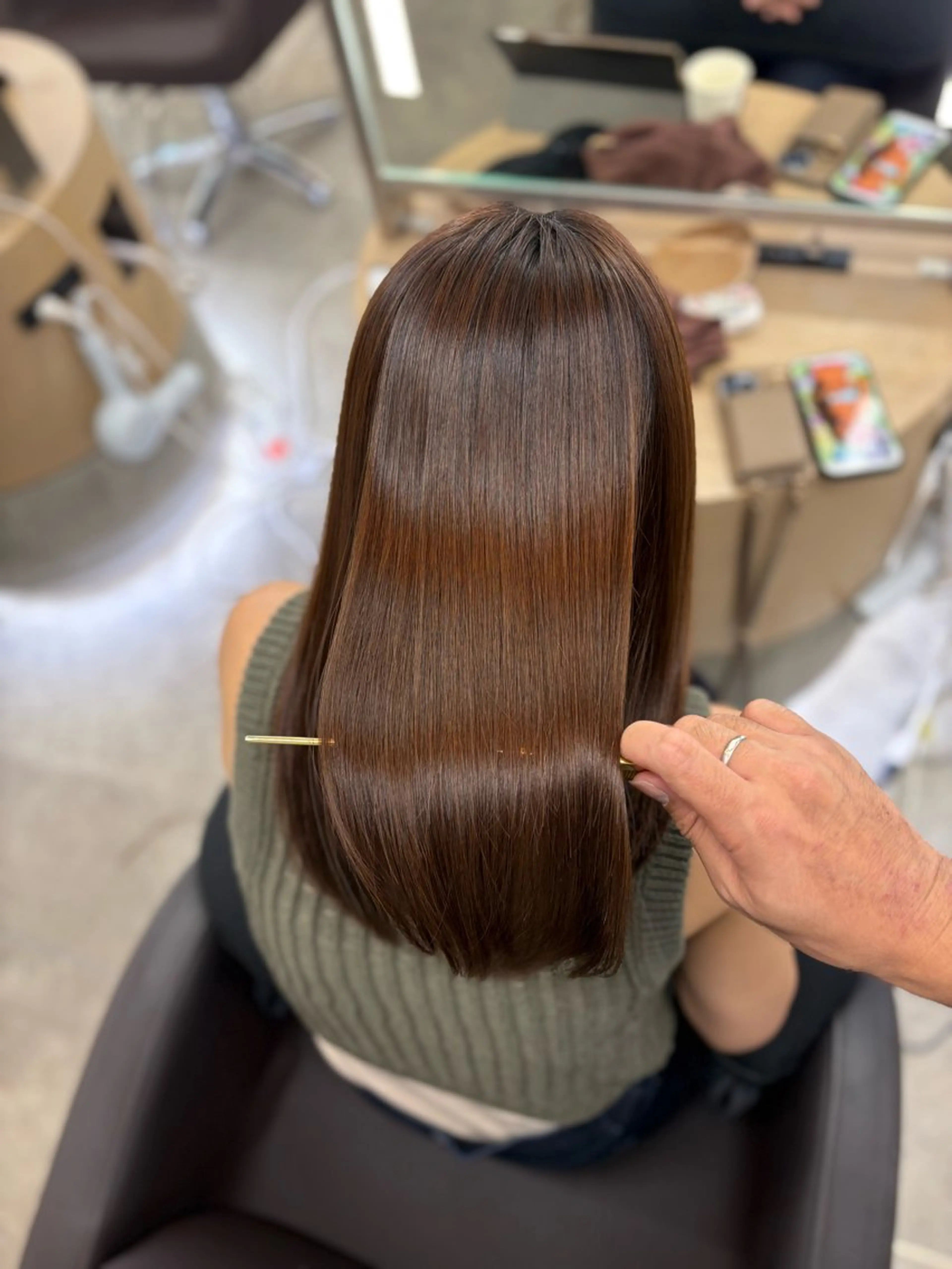 セミロング トリートメント カット ヘアカラー トリートメント 野村 泰平のヘアスタイル