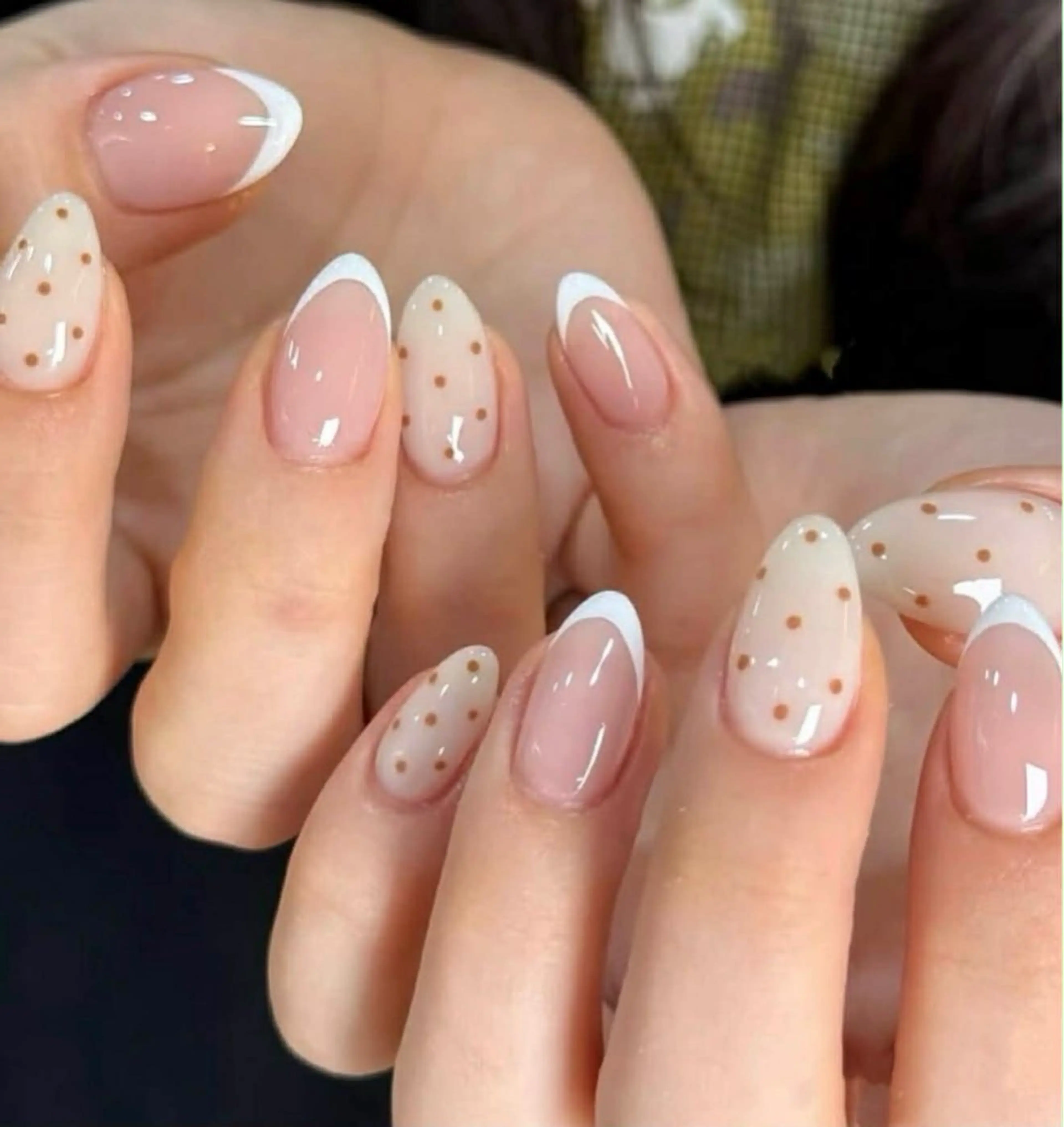 ネイル オーロラネイル ブルー チークネイル フットネイル フレンチネイル ハンドネイル Ema エマのネイルデザイン