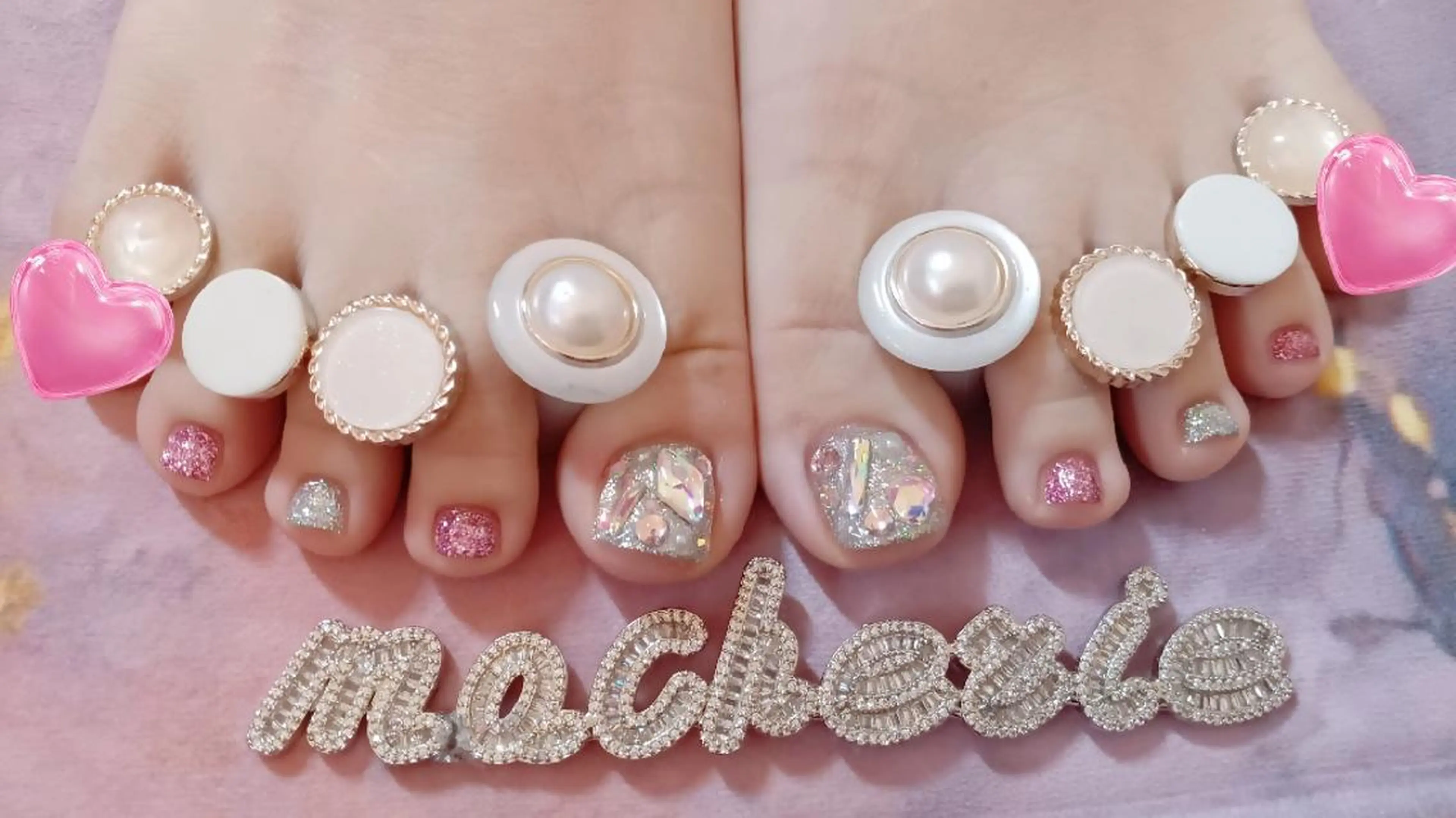 ネイル フットネイル キラキラネイル ピンク フットネイル Nail Salon macherieのネイルデザイン