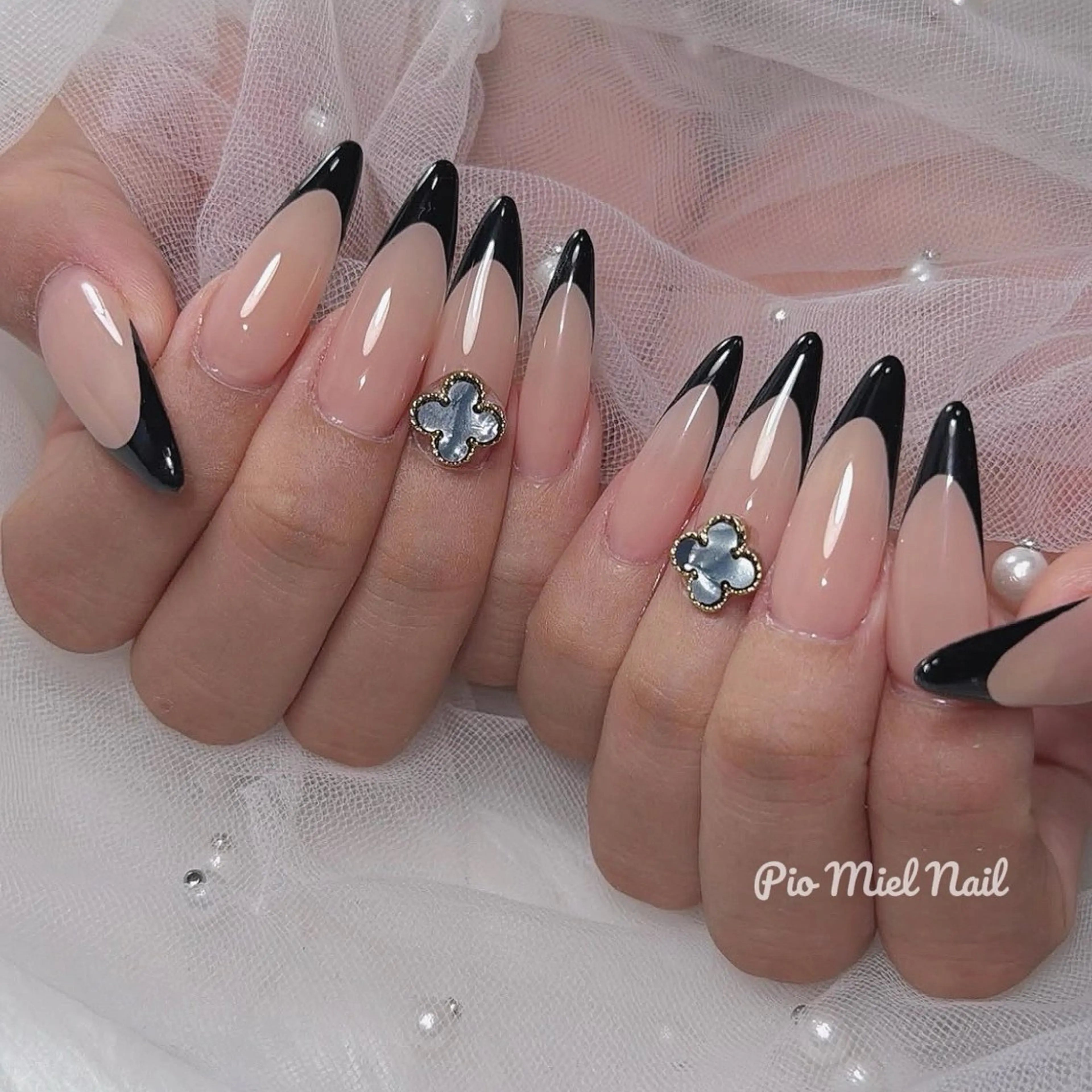 [お気に入りした方限定] 🎀チップ長さだし10本🌻アートやり放題+パーツ2個　¥12980→ ¥11000の写真