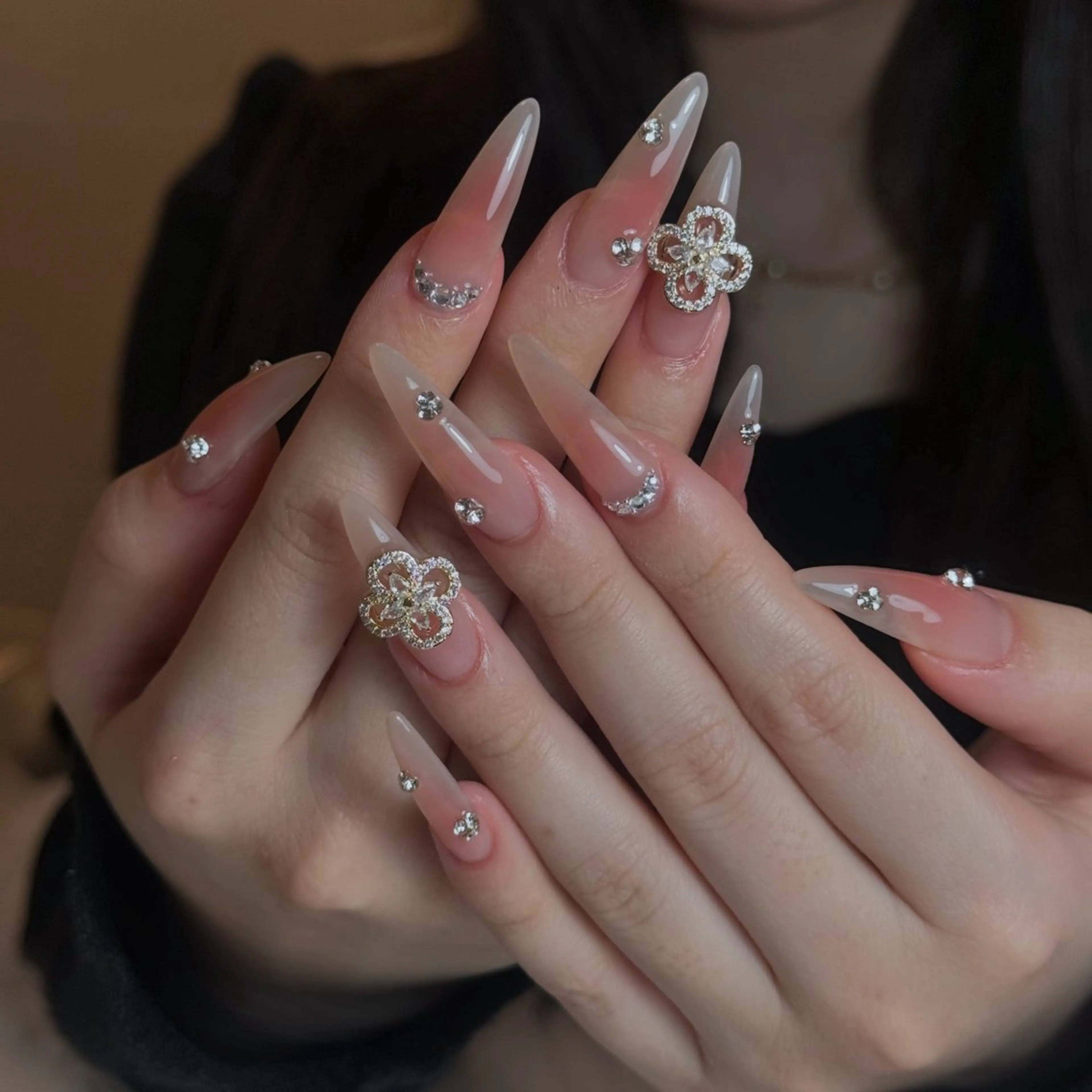 ネイル チークネイル 韓国ネイル ワンホンネイル nailsalon ChuColaのネイルデザイン