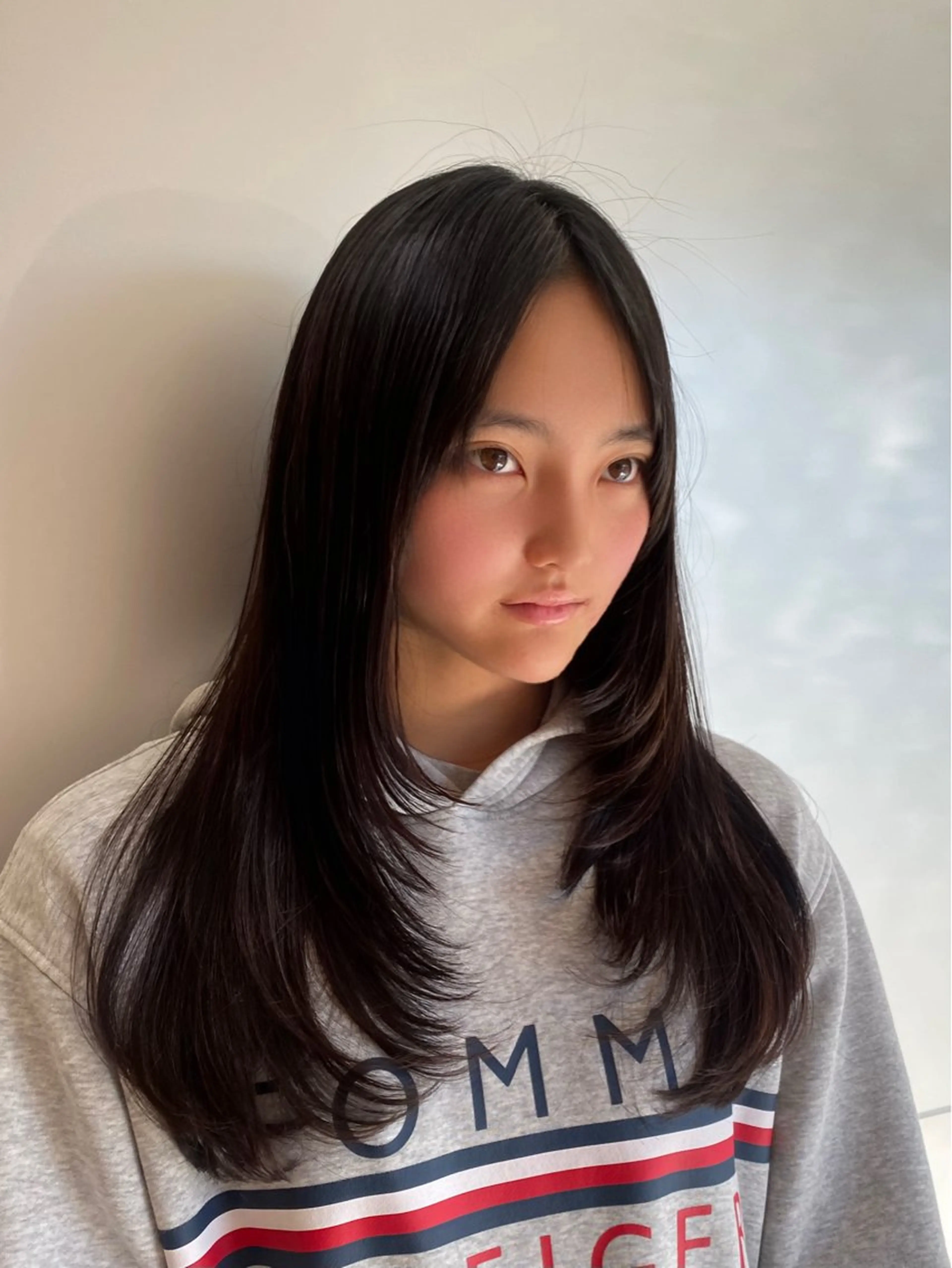 セミロング カラー パーマ ヘアアレンジ ブリーチ ブラウンカラー チョコレートブラウン 透明感カラー ナチュラルブラウン カット ブリーチなしカラー/ 顔周りレイヤーのヘアスタイル