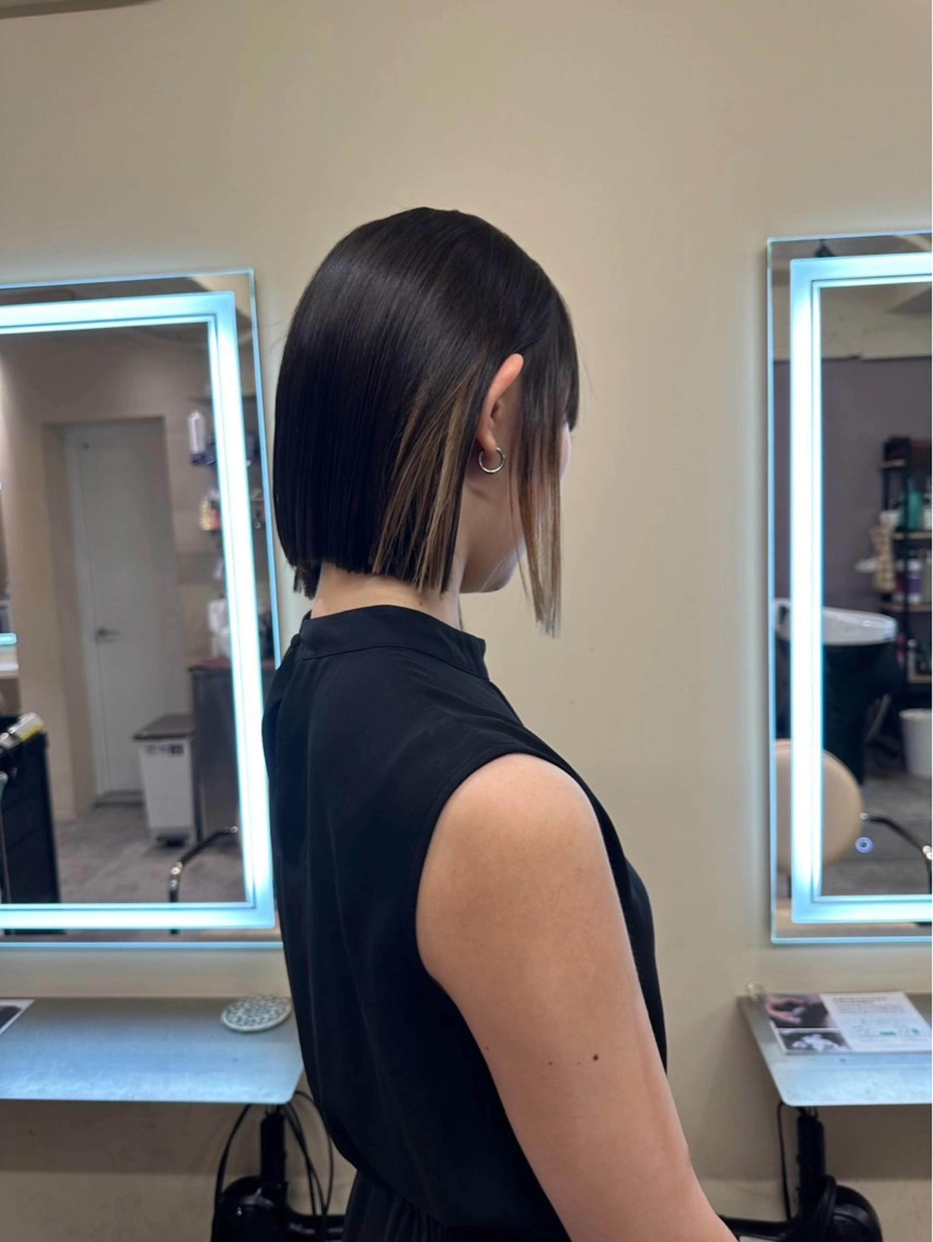 ミディアム ボブ 顔まわりレイヤー 韓国風ヘア レイヤーカット 小顔カット カット ヘアカラー 🐶men'scut SYUMA🐶のヘアスタイル