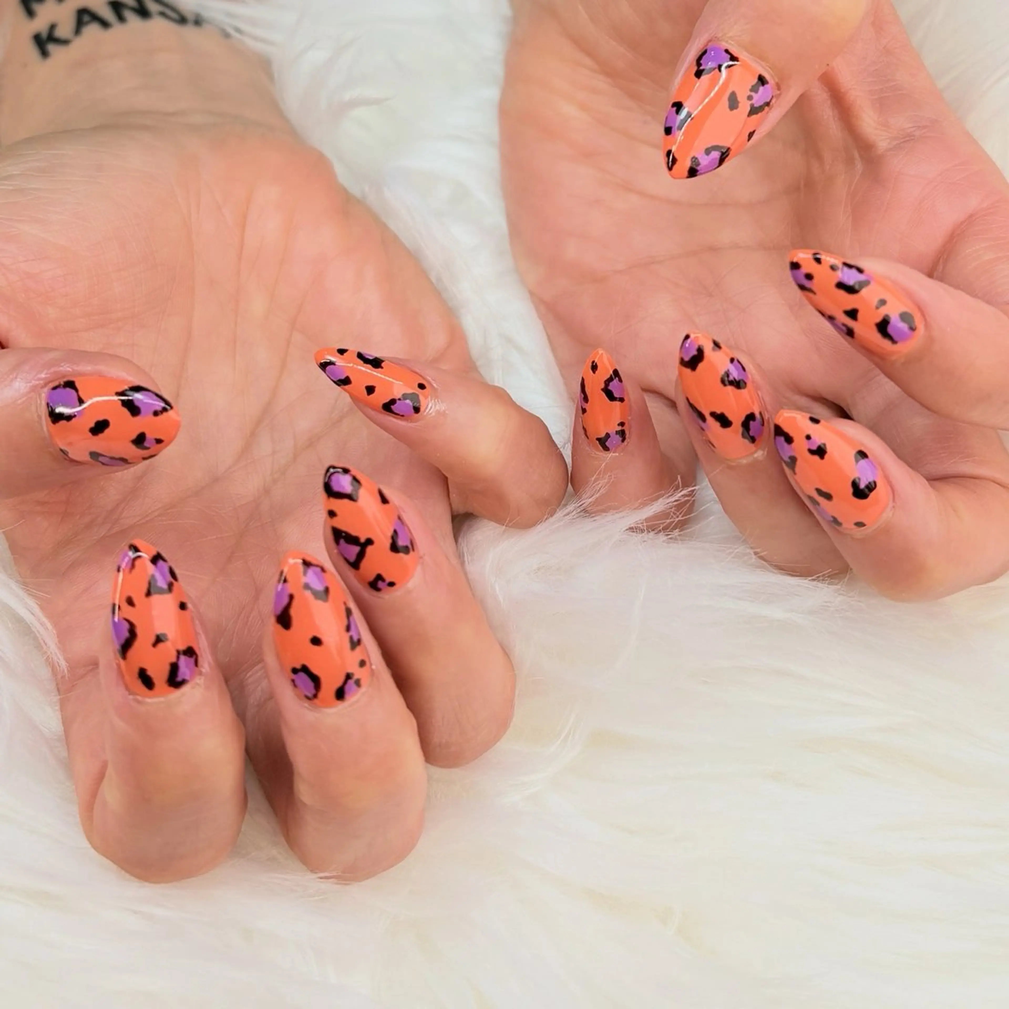 ネイル アニマル柄 ハロウィン ハンドネイル Nail ameria megu所属・ameria meguのネイルデザイン