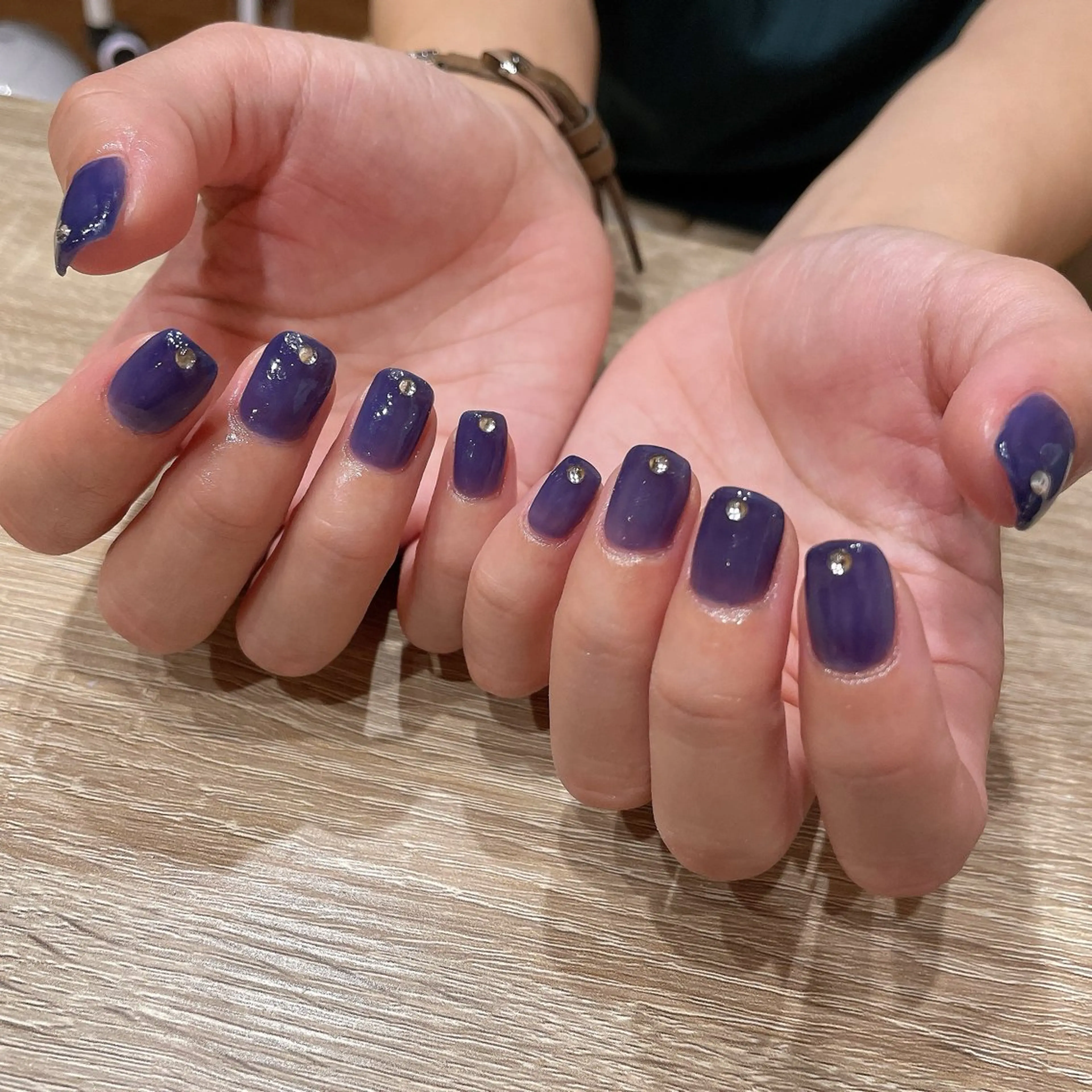 ネイル ストーンネイル ハンドネイル liberté所属・liberté🫧 新小岩のネイルデザイン